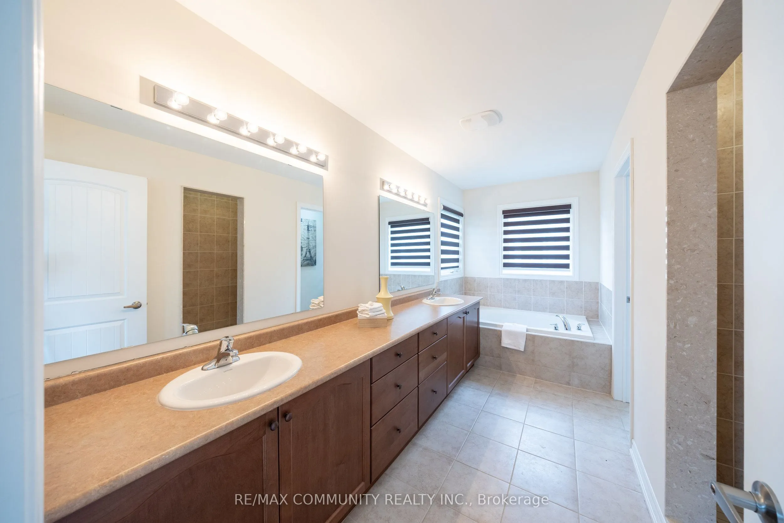 242 Kenneth Cole Drive