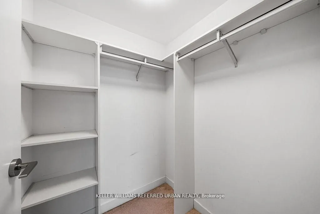 8 Trent Avenue, #315