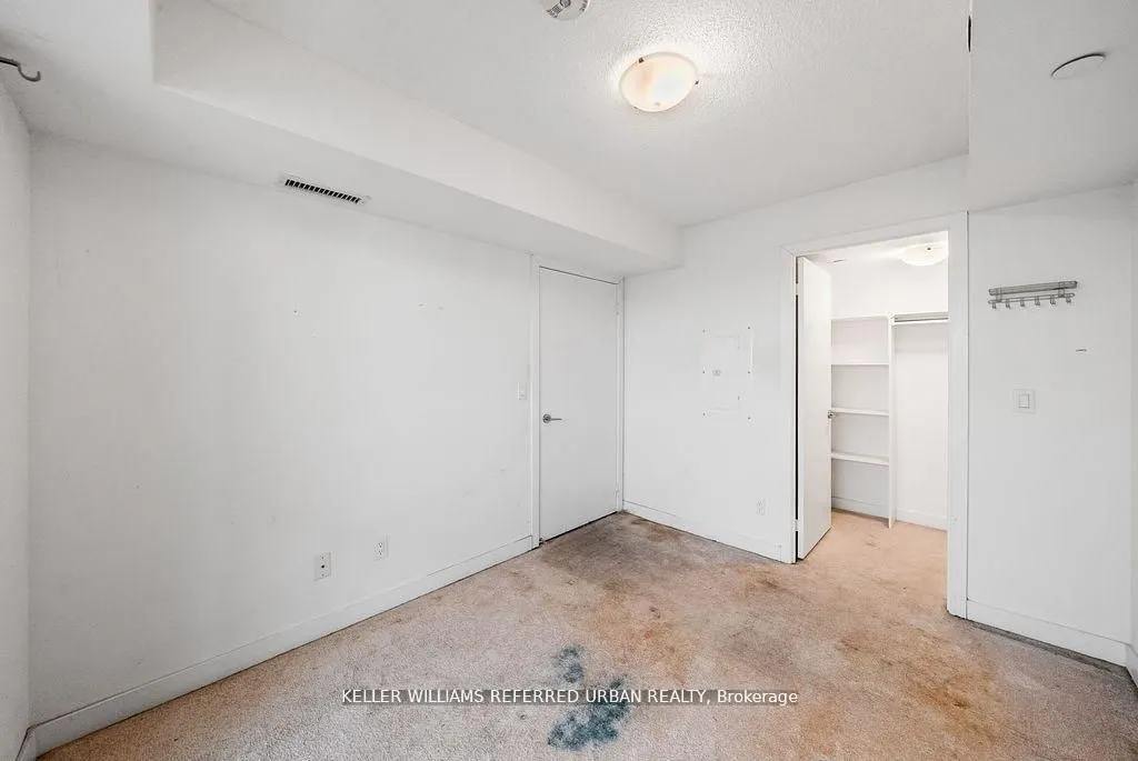 8 Trent Avenue, #315