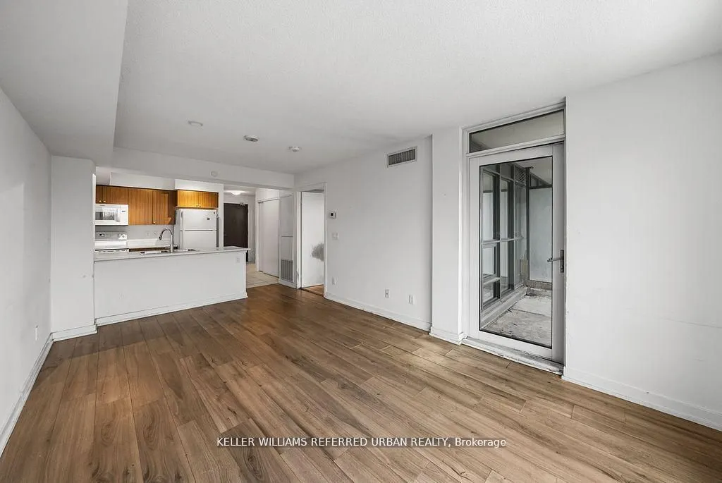 8 Trent Avenue, #315