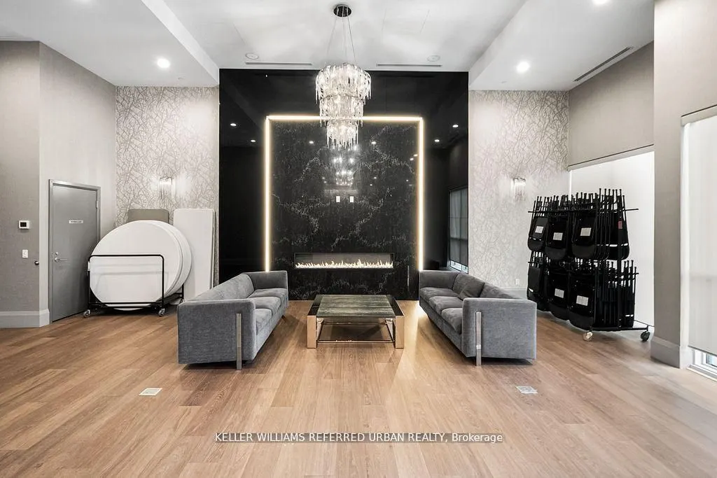 8 Trent Avenue, #315