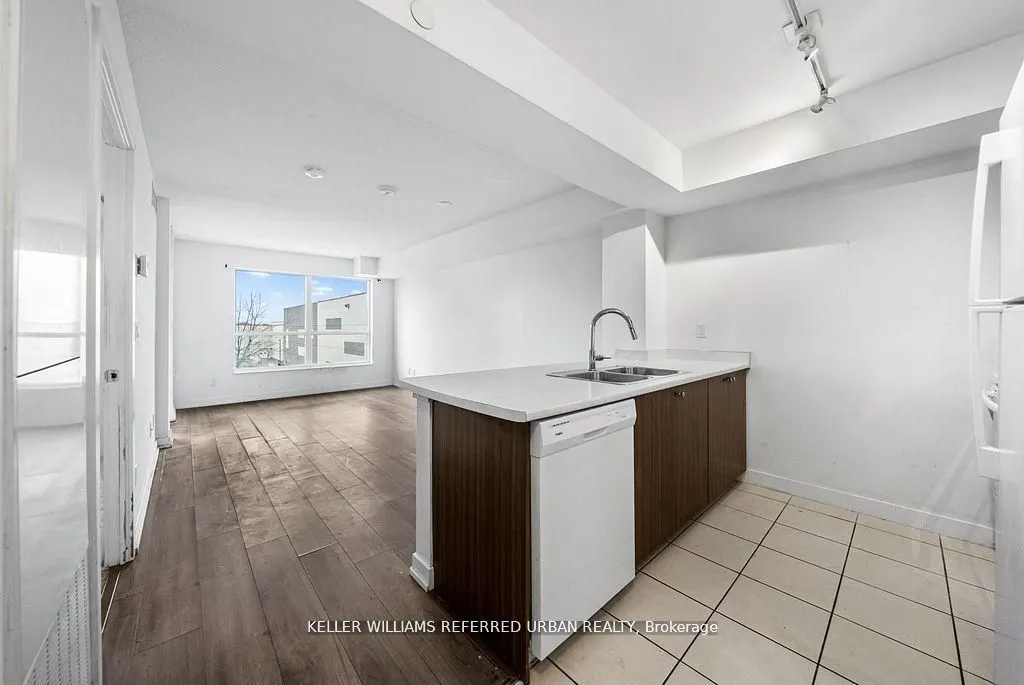 8 Trent Avenue, #315