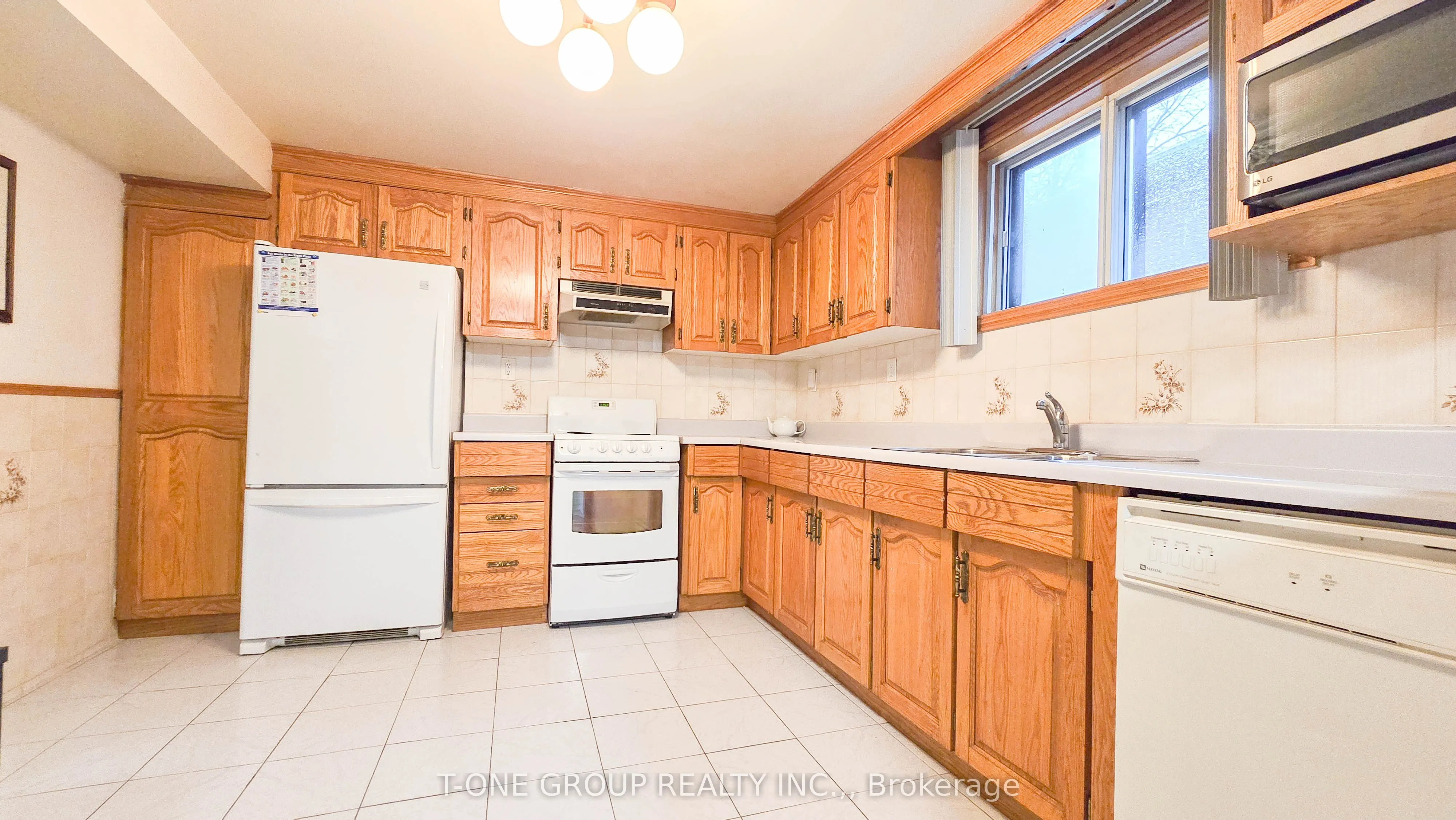 60 Iangrove Terrace, #Bsmt