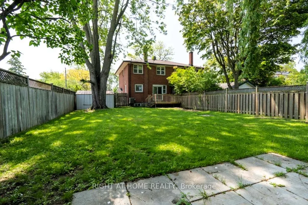 714 Dunlop Street W, #(UPPER)