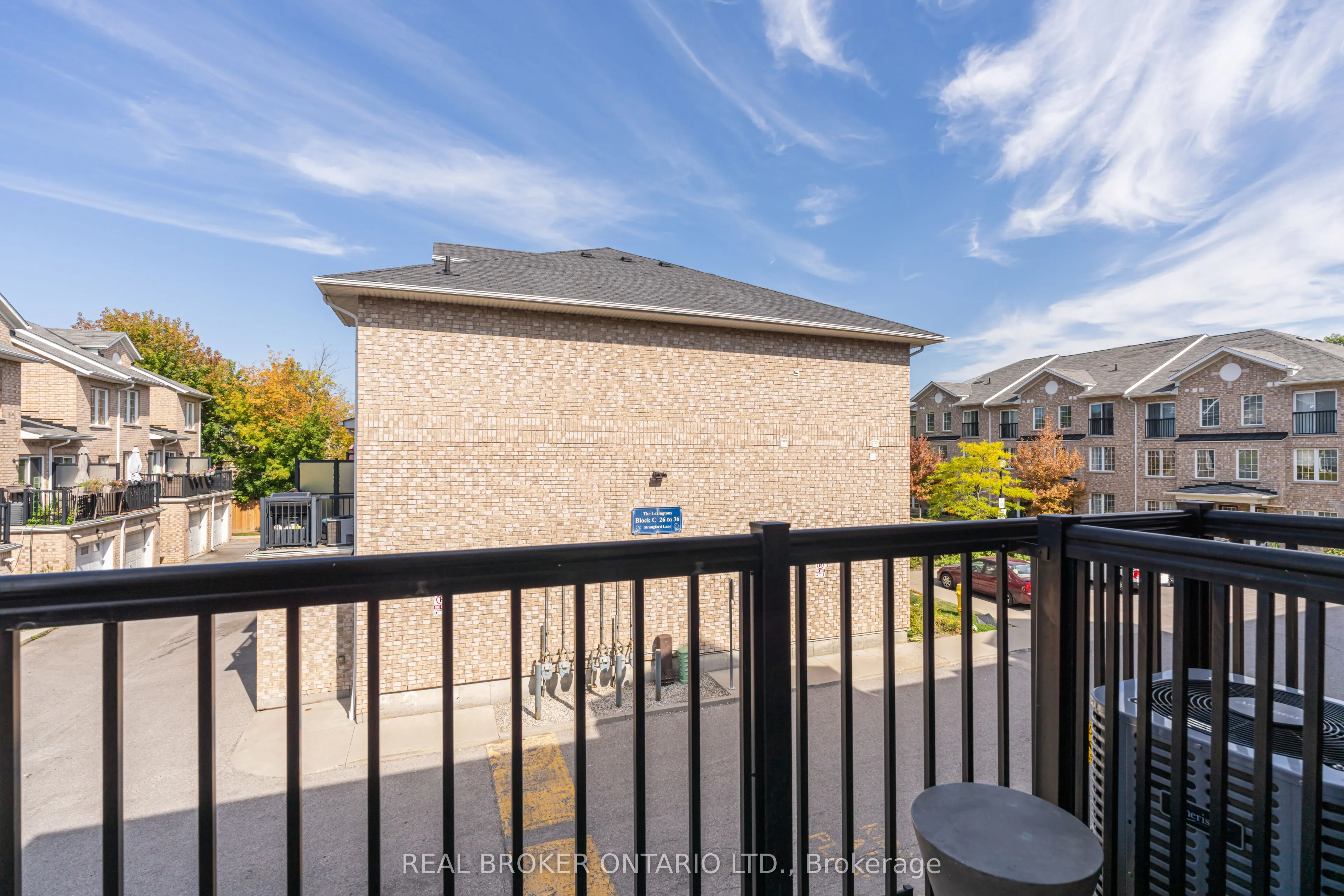 35 Strangford Lane, #301