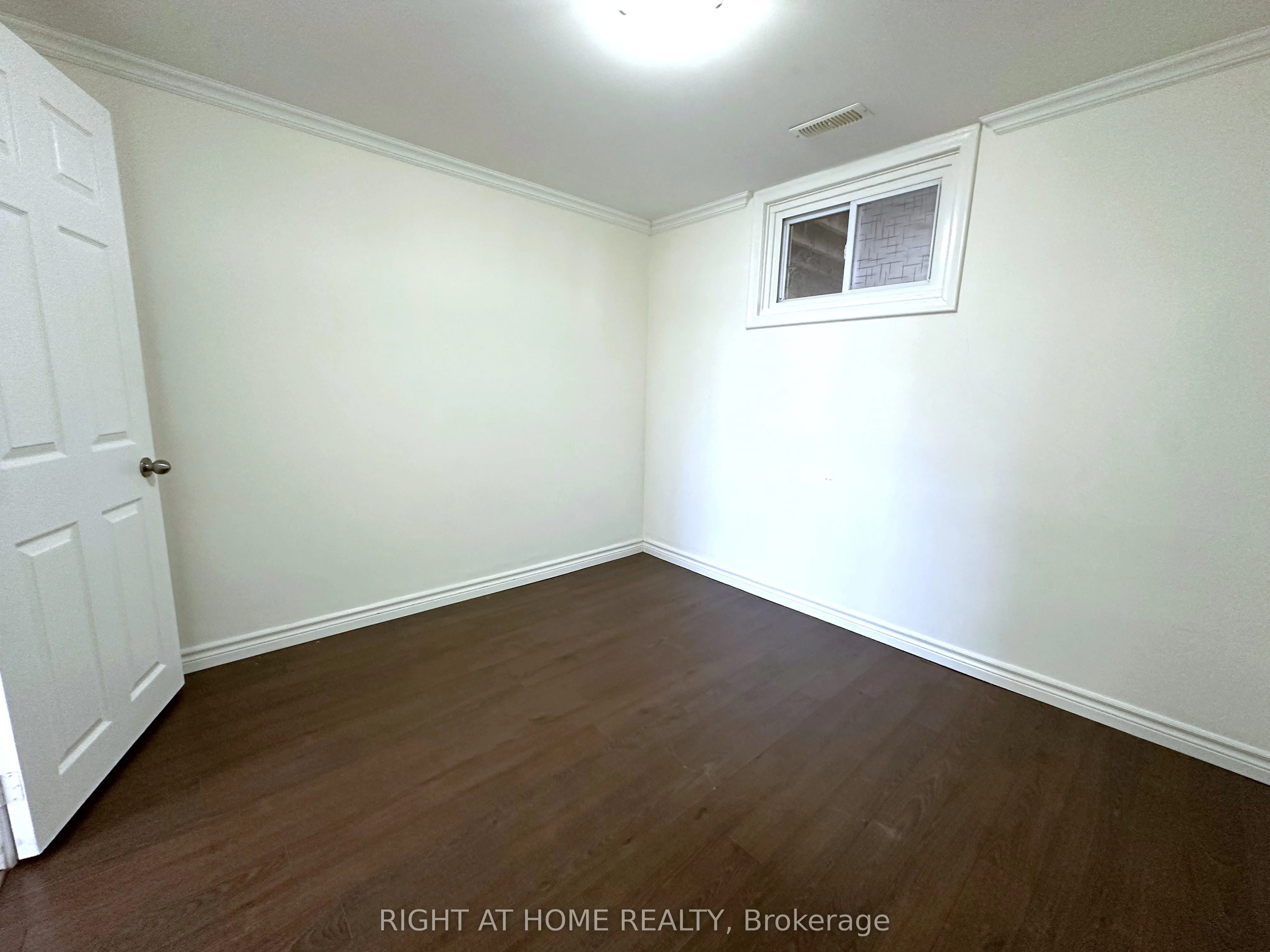 714 Dunlop Street W, #(BSMT)