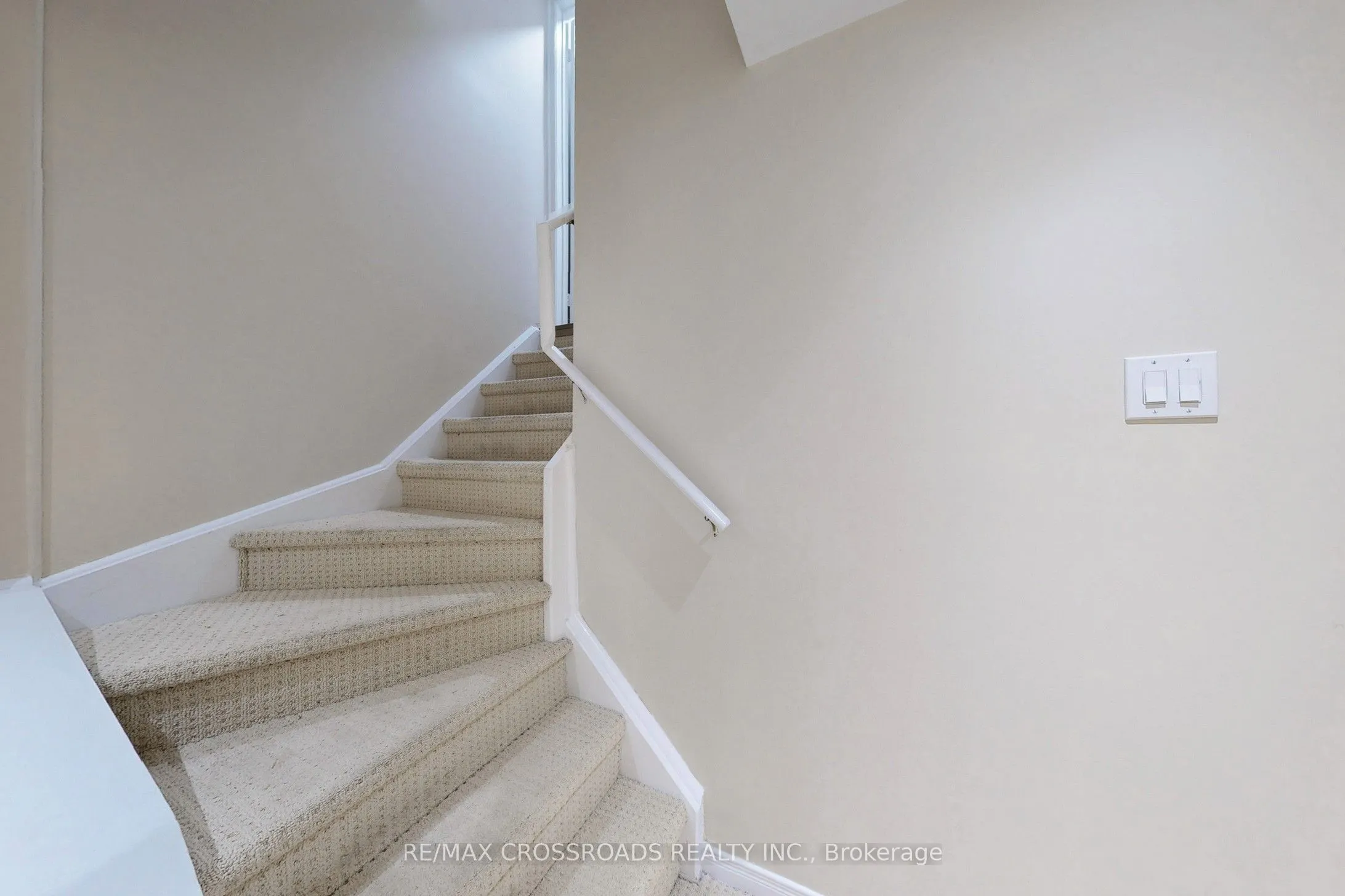 29 Regatta Crescent