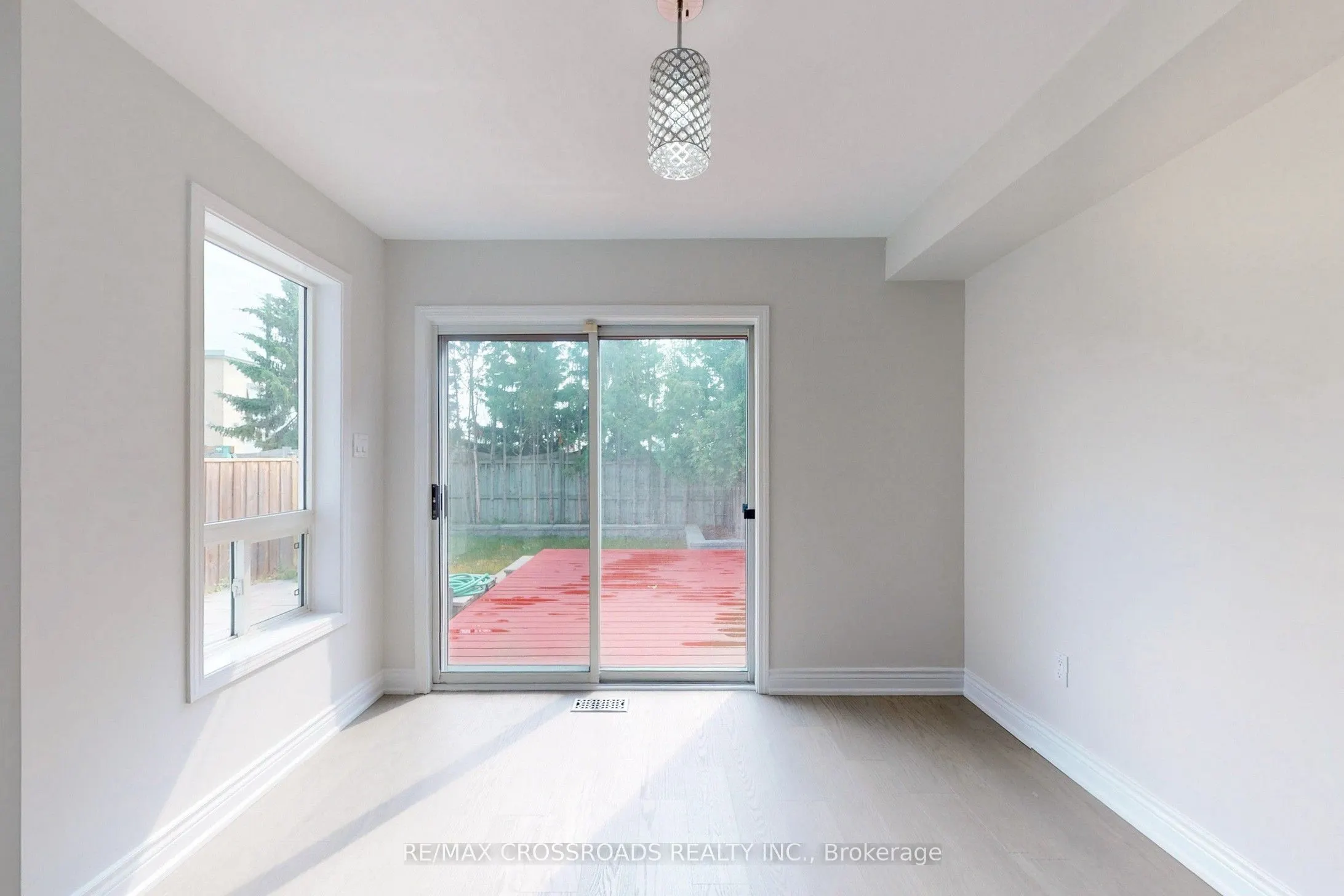 29 Regatta Crescent