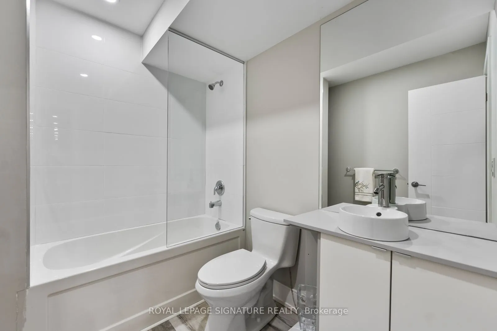 59A Bexhill Avenue