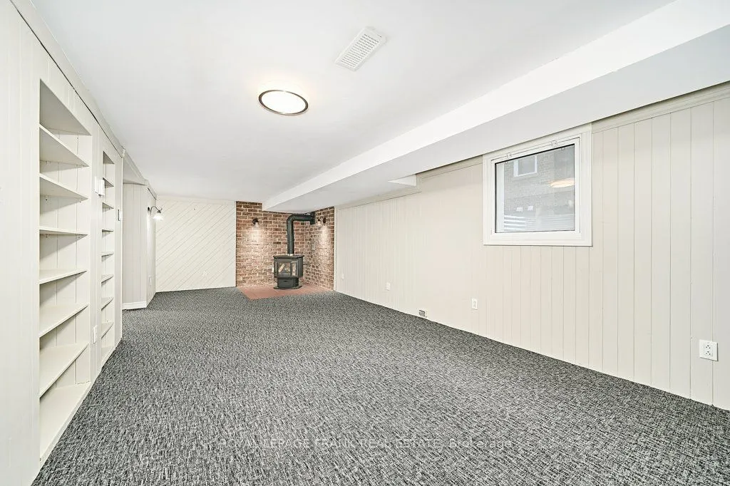 305 James Street