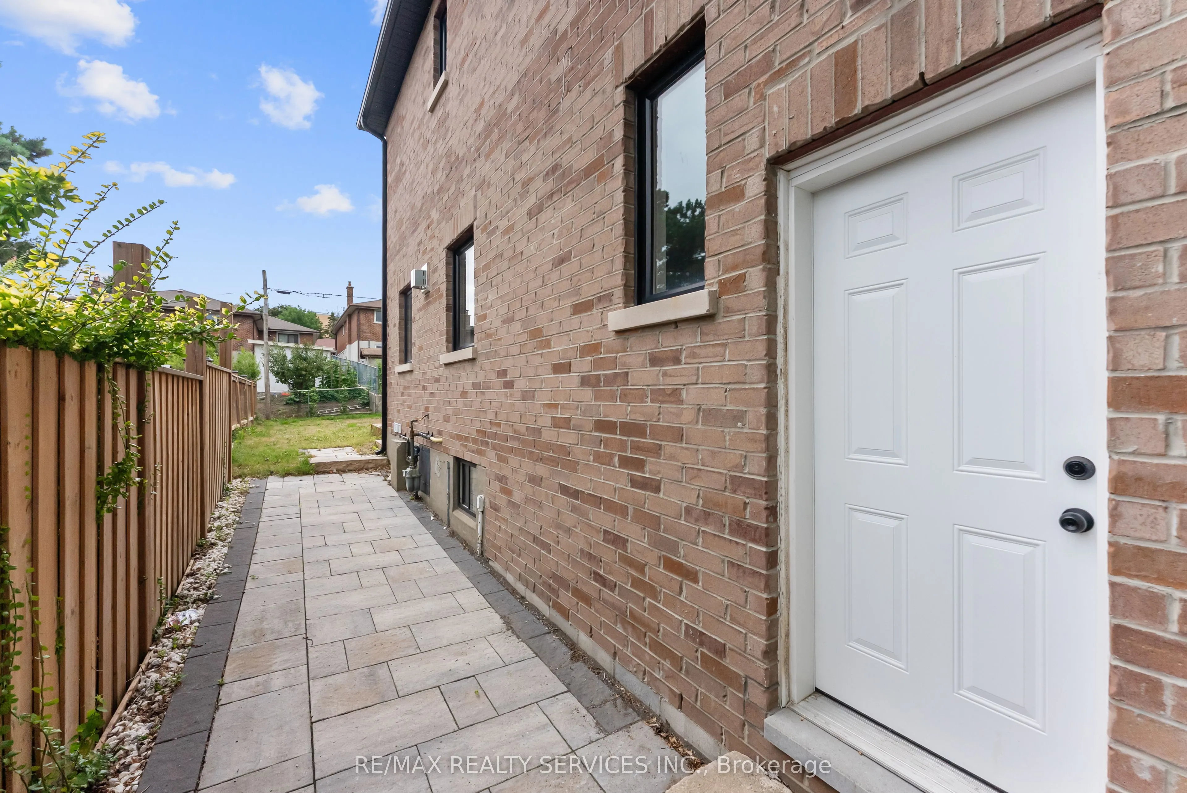 49 Greendowns Drive