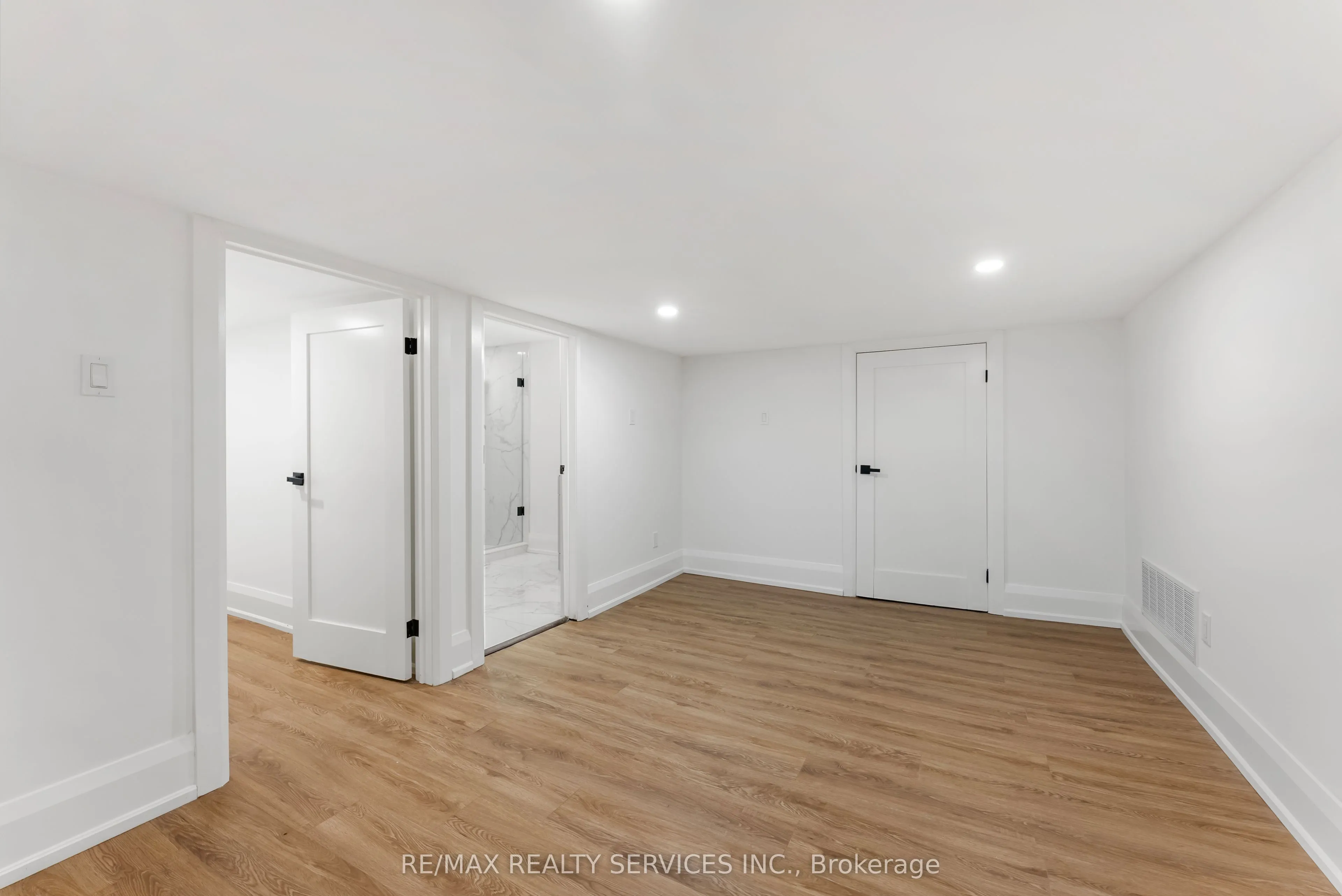 49 Greendowns Drive