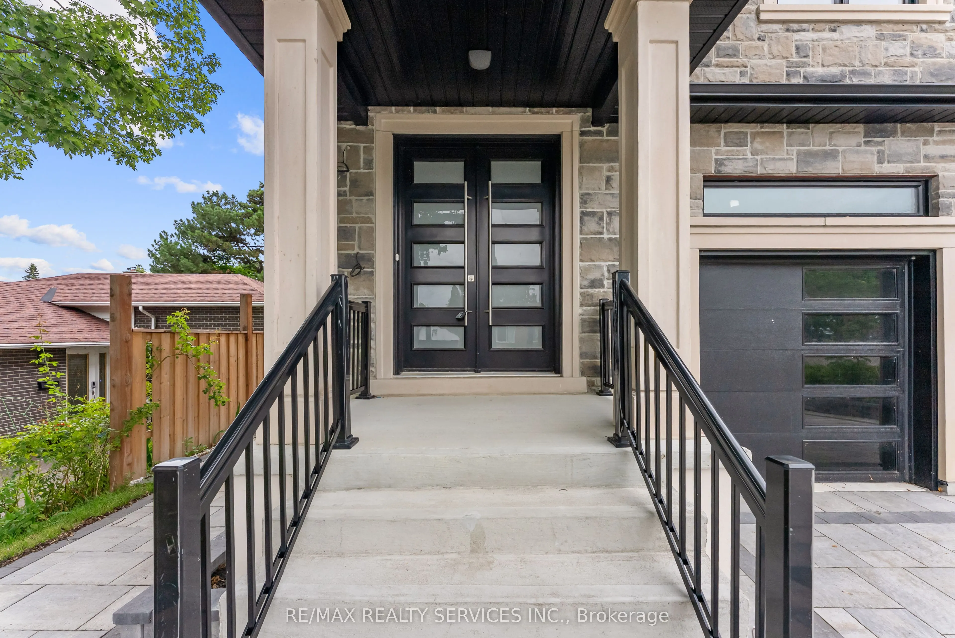 49 Greendowns Drive