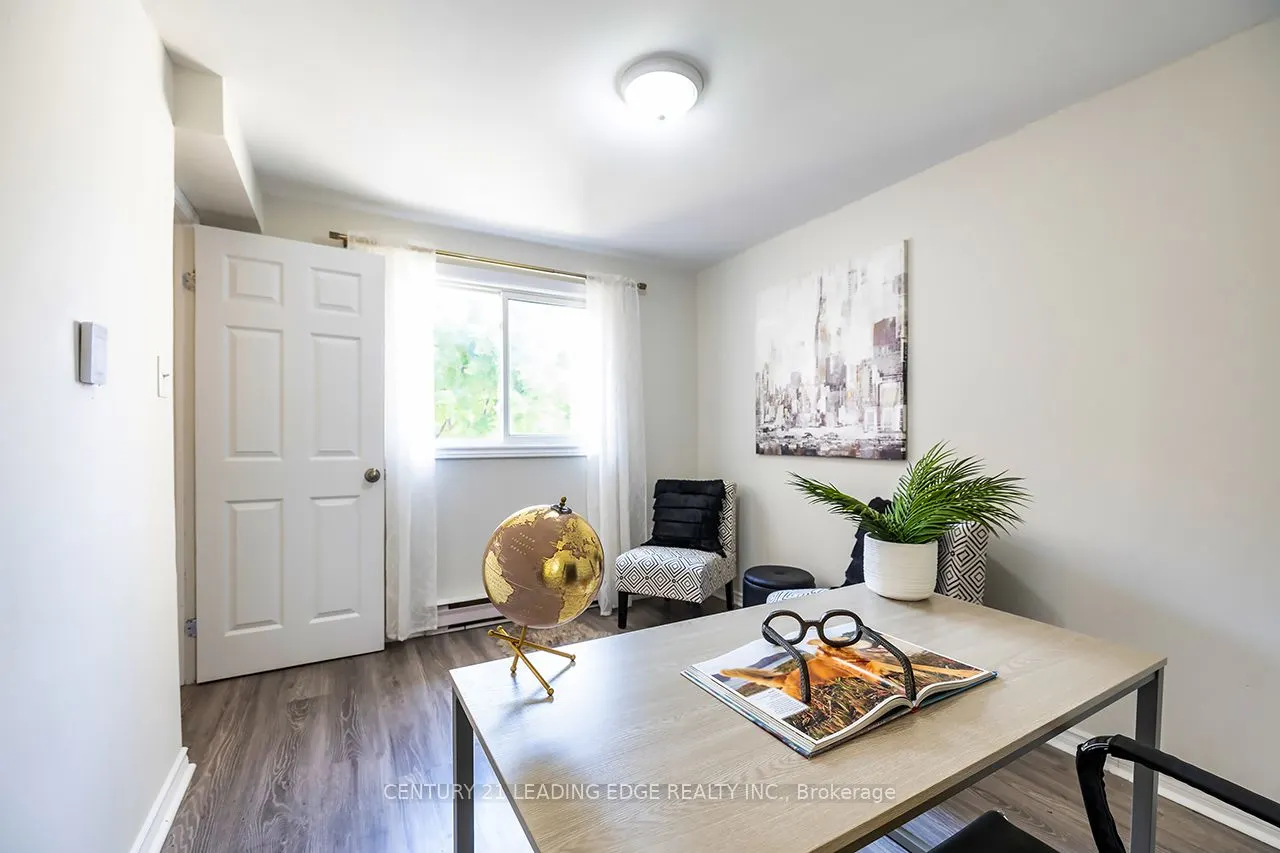 350 Camelot Court, #19