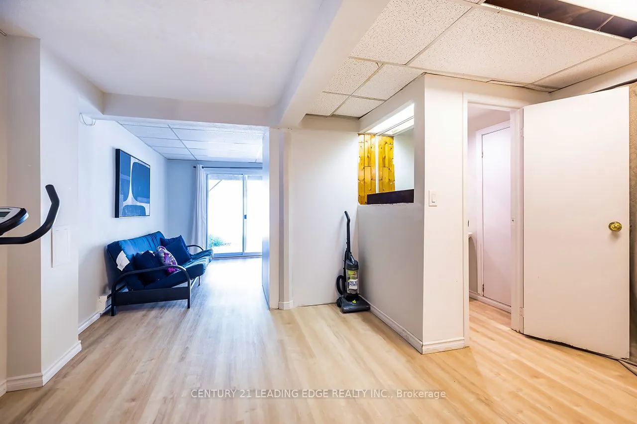 350 Camelot Court, #19