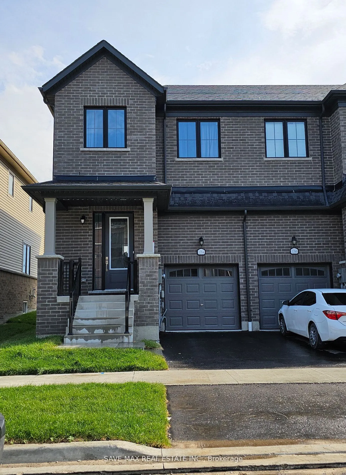 1084 Lockie Drive