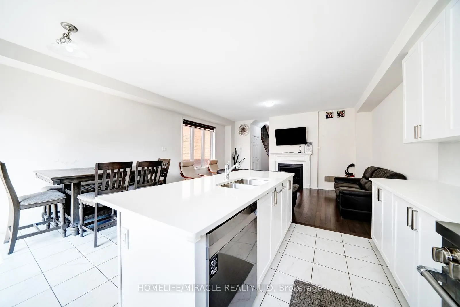63 Auckland Drive