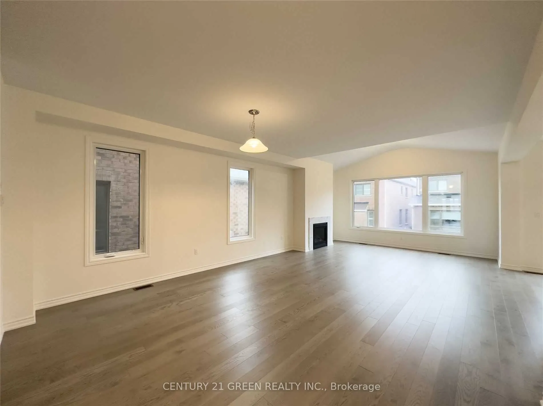 424 Coronation Road