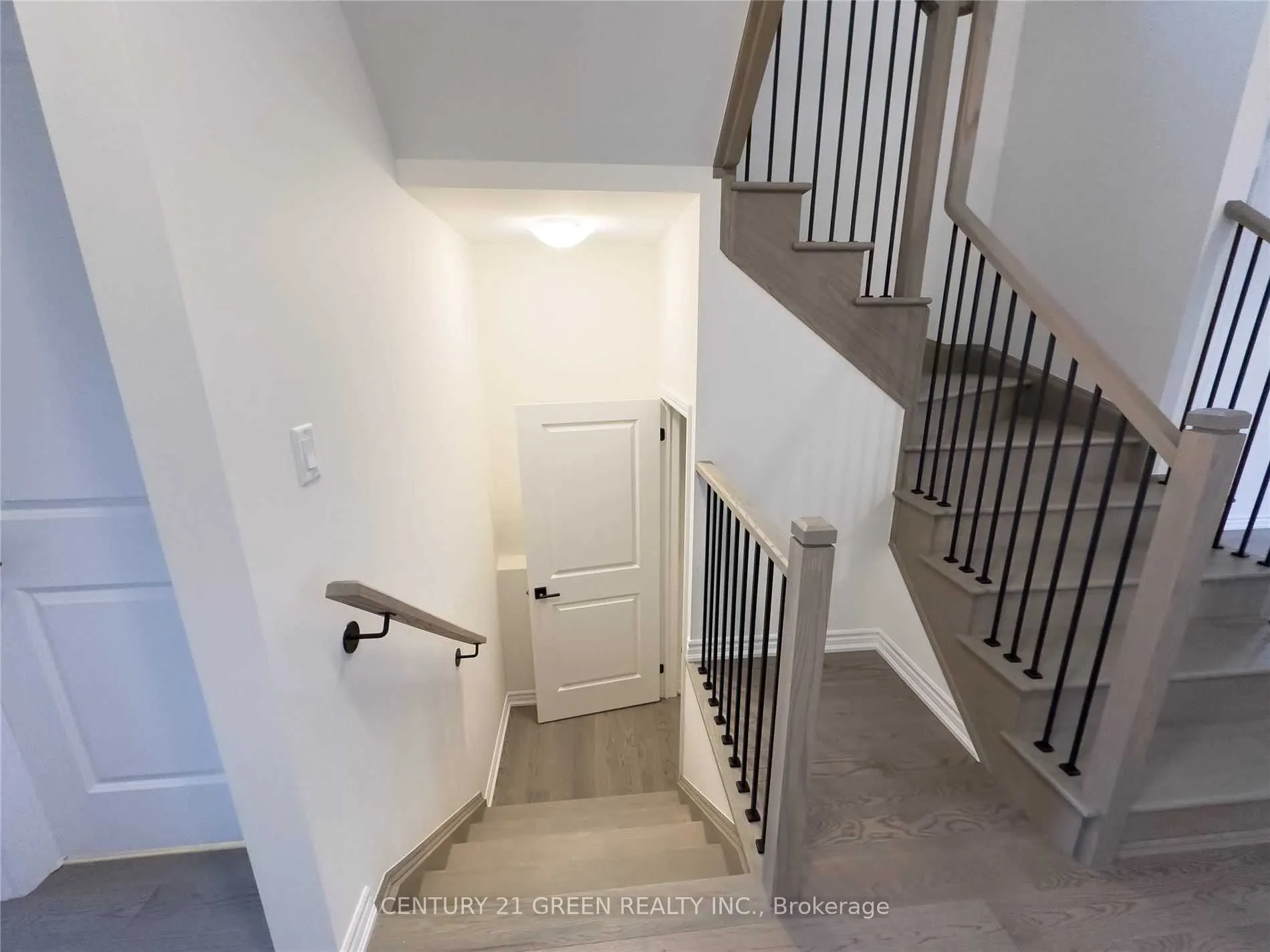424 Coronation Road