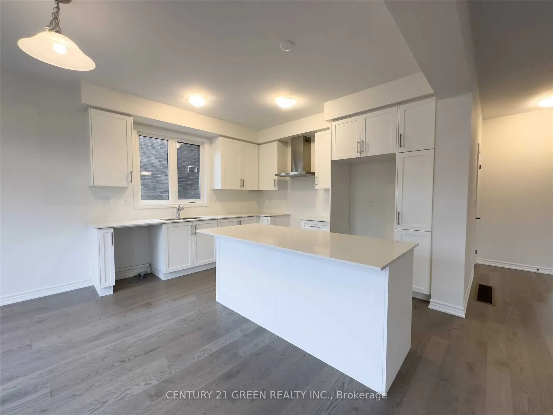 424 Coronation Road