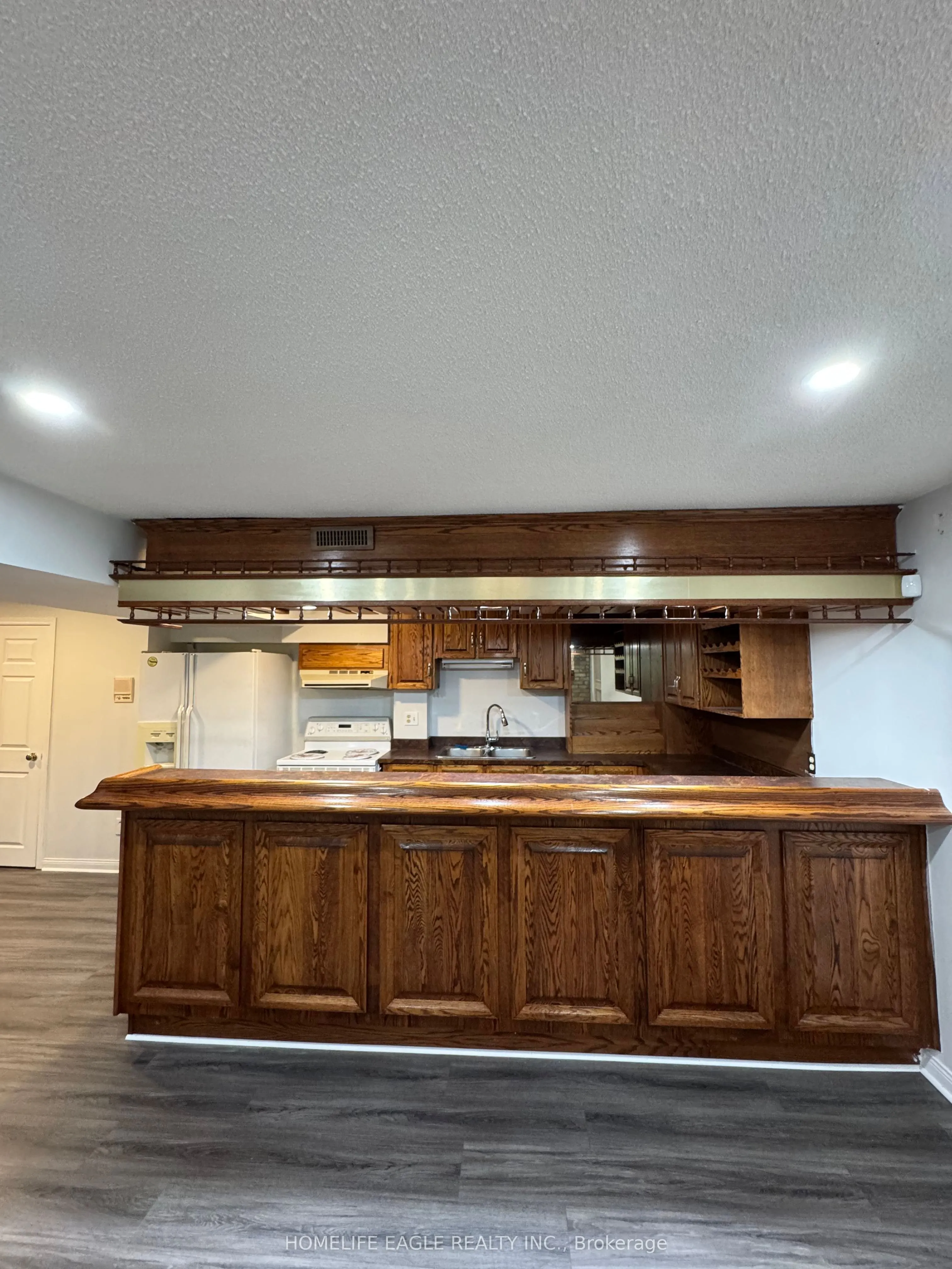 755 Pebble Court