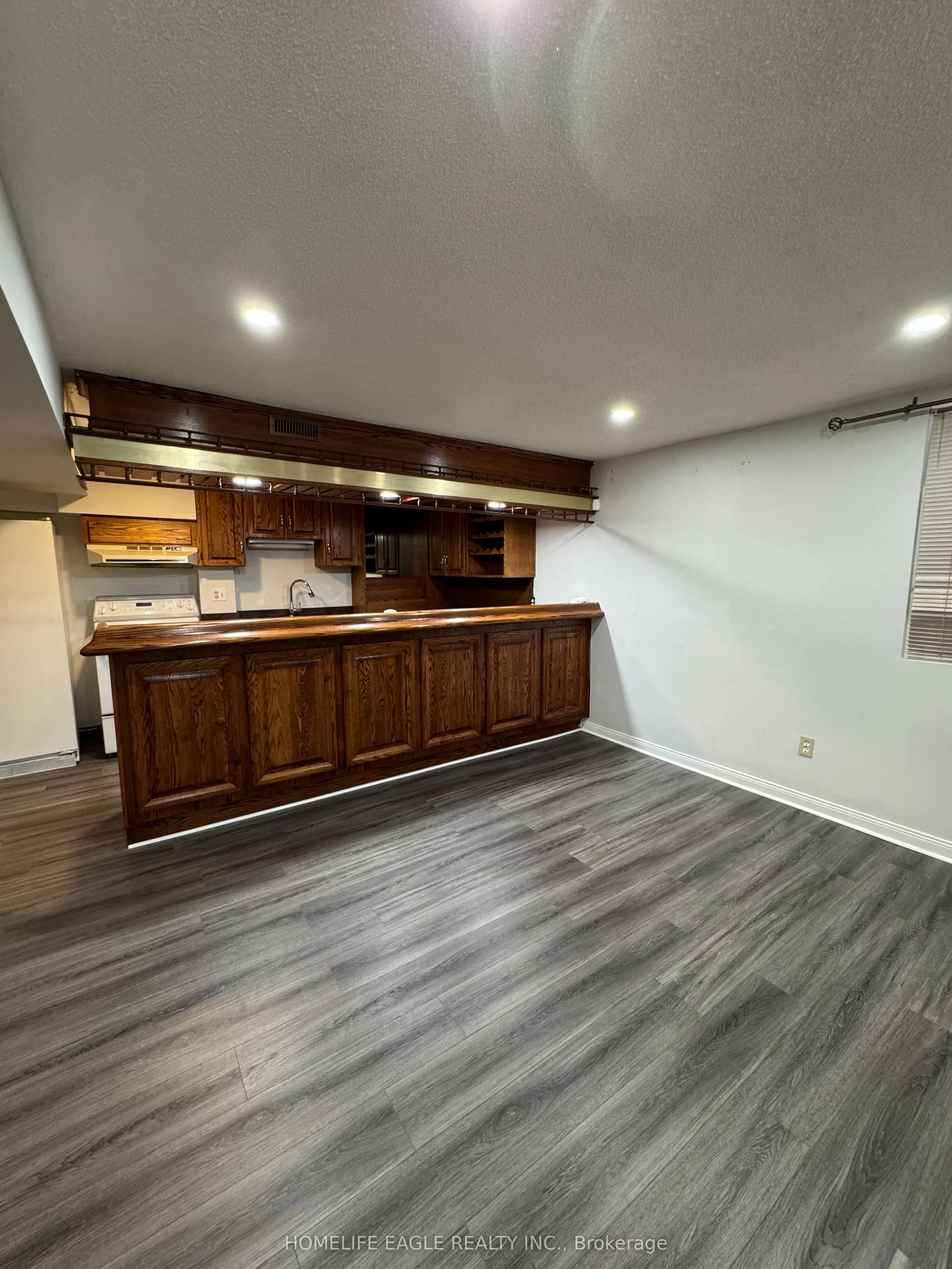 755 Pebble Court
