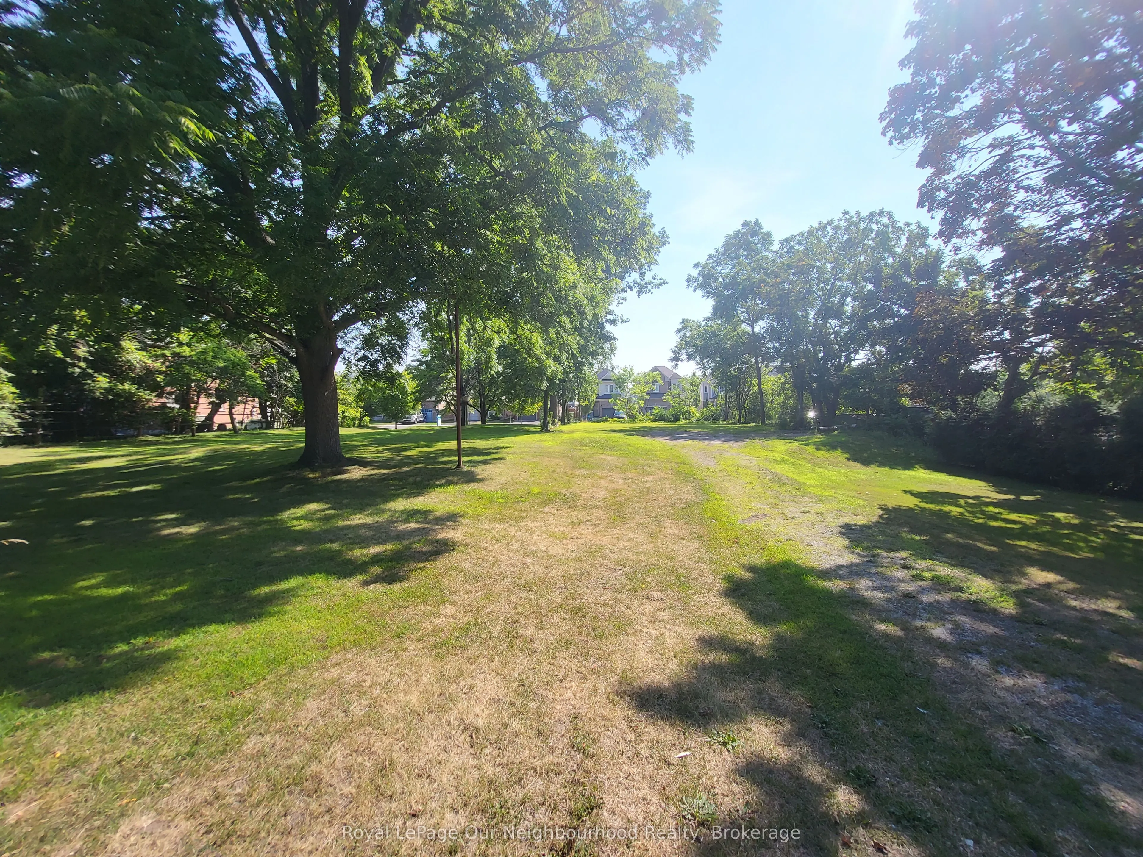62 Redfern Crescent