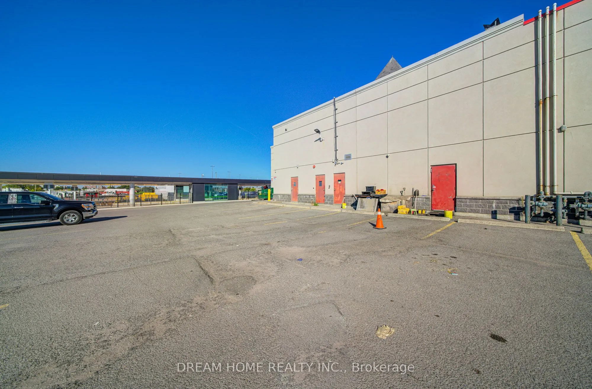 668 Silver Star Boulevard, #202