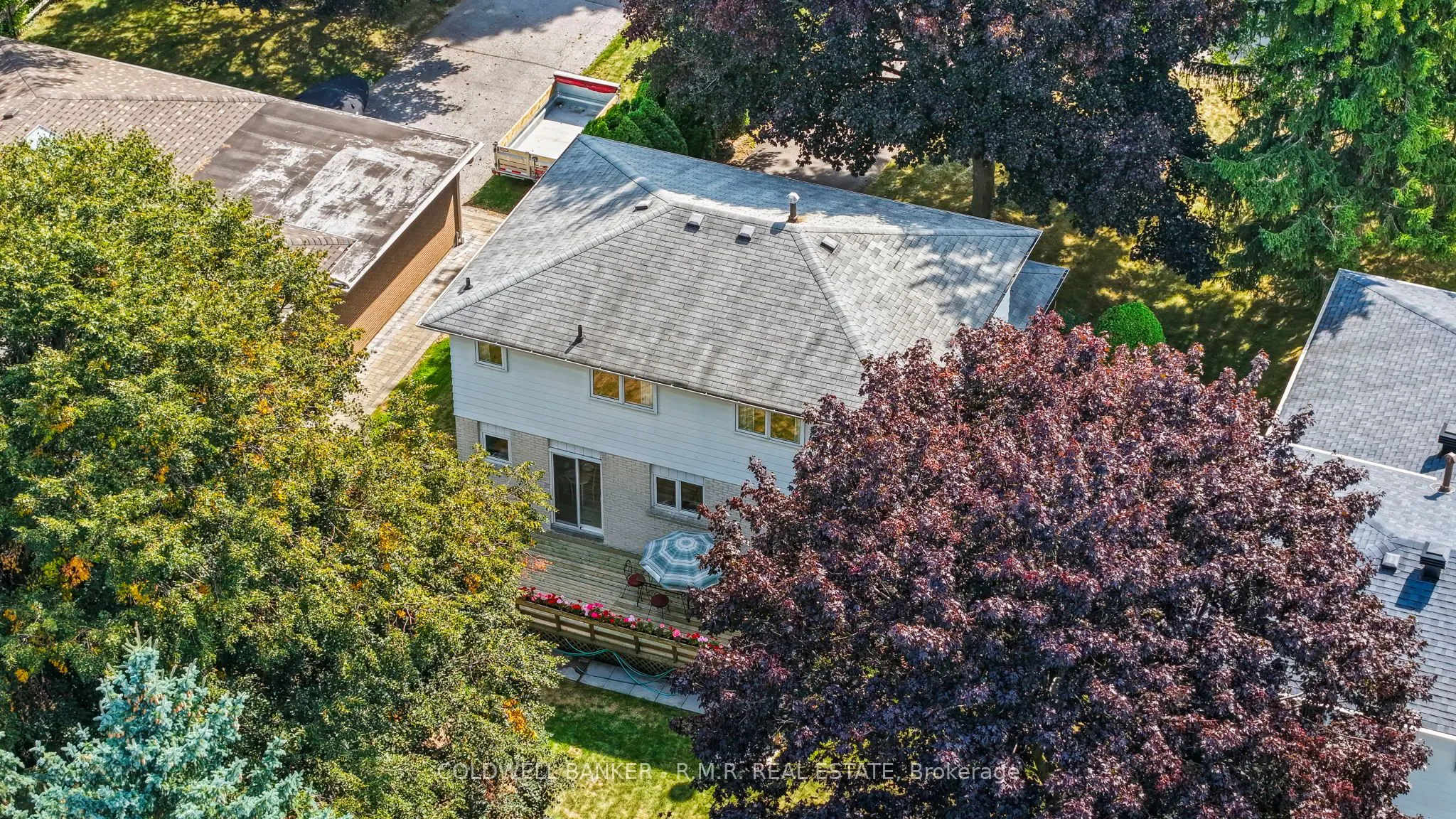 6 Carwin Crescent