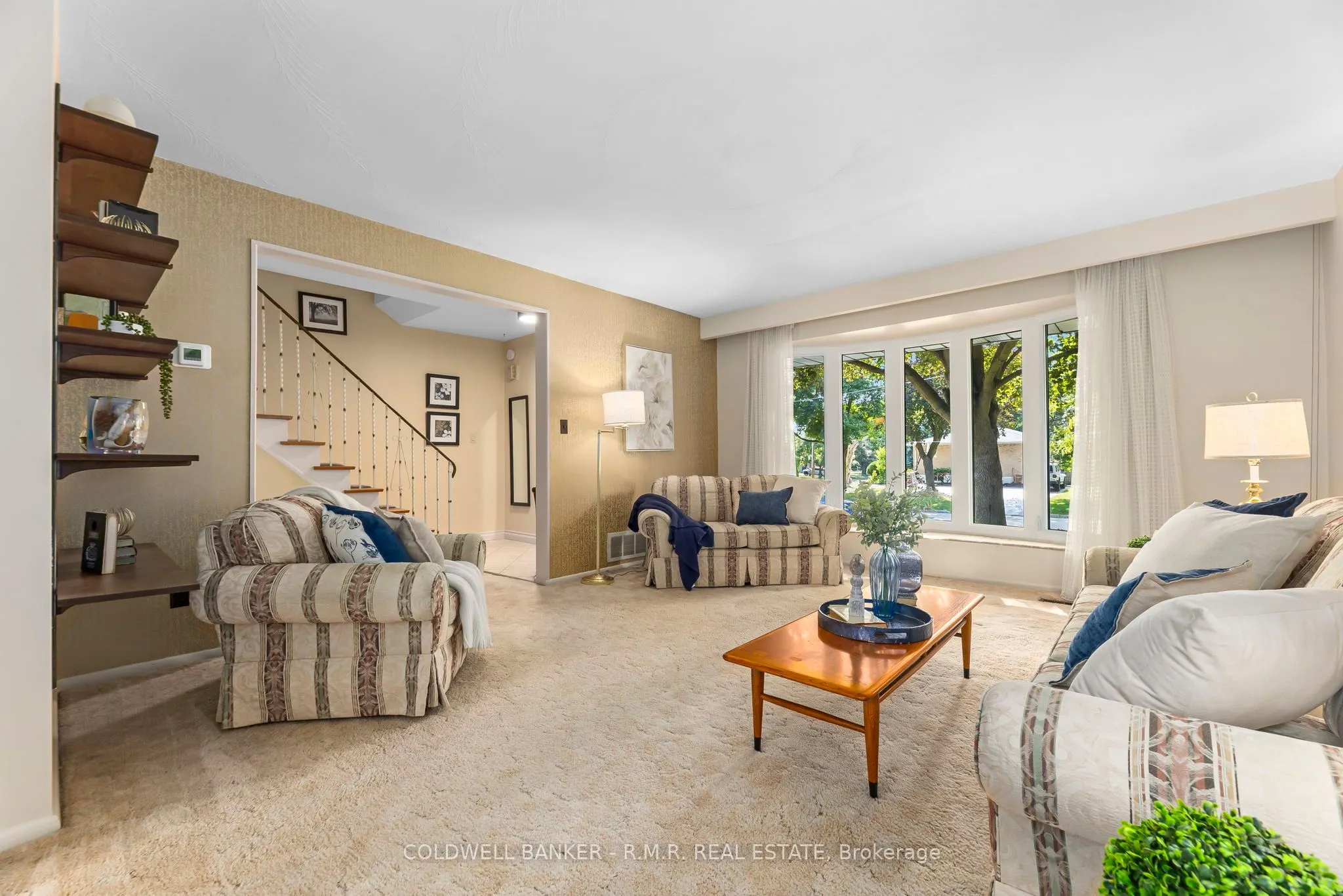 6 Carwin Crescent
