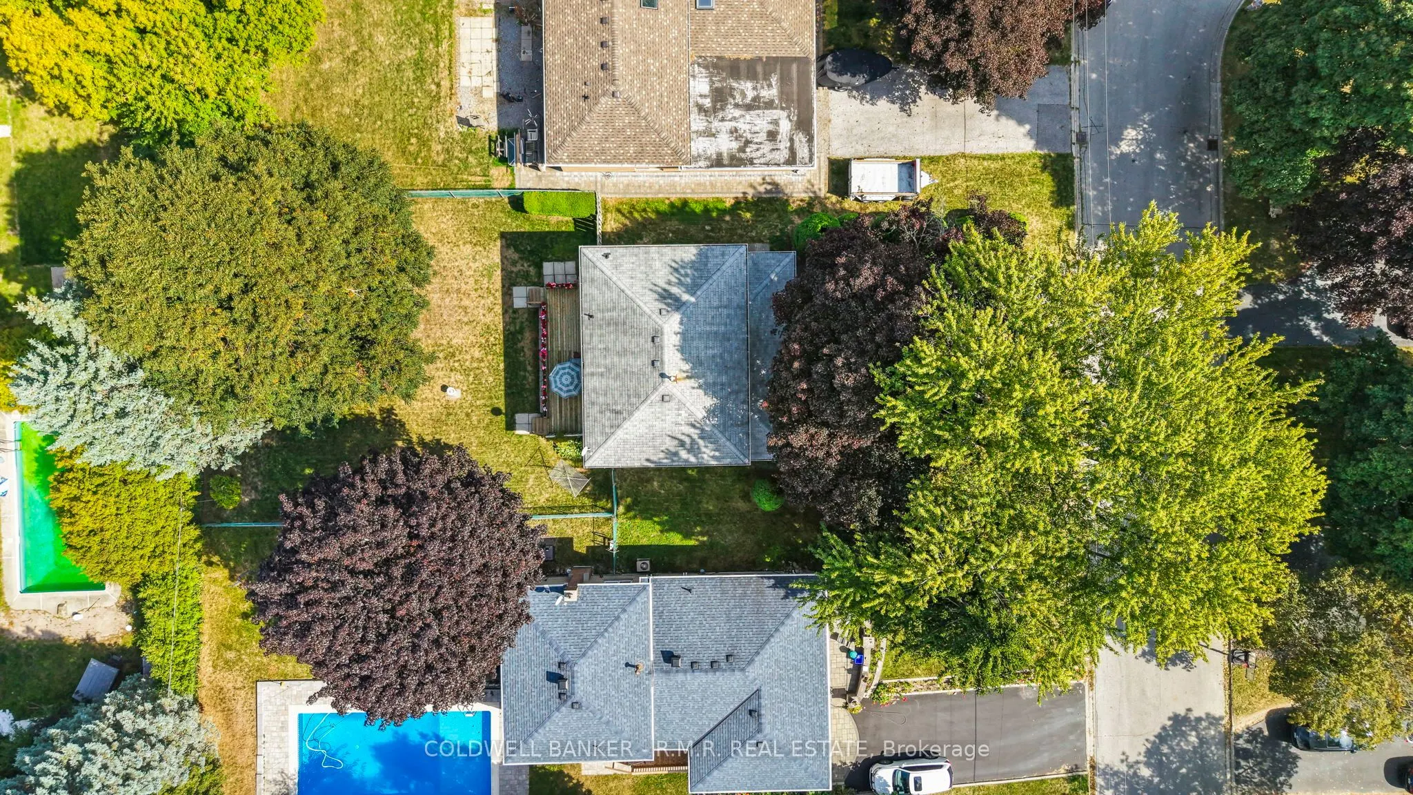 6 Carwin Crescent