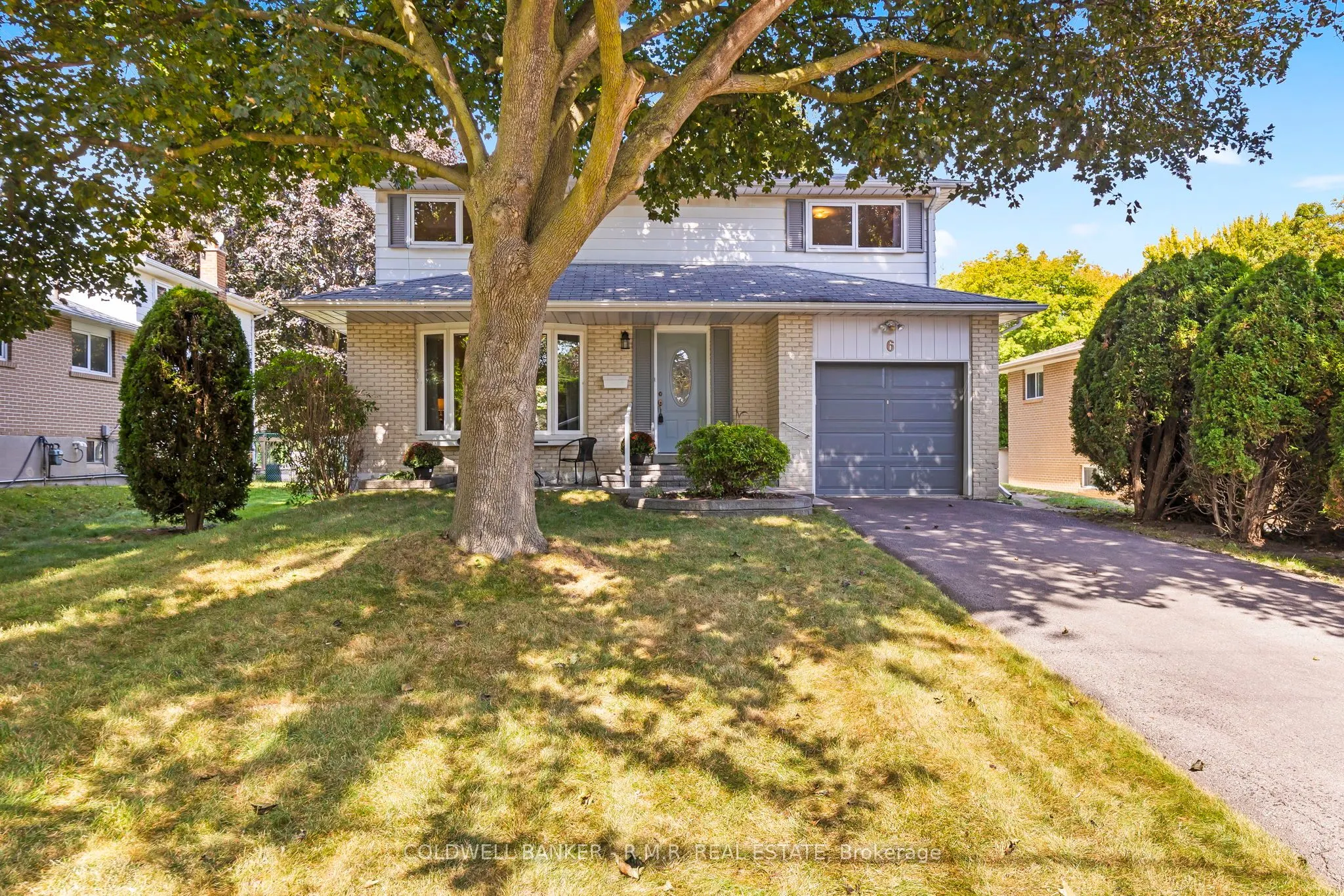 6 Carwin Crescent