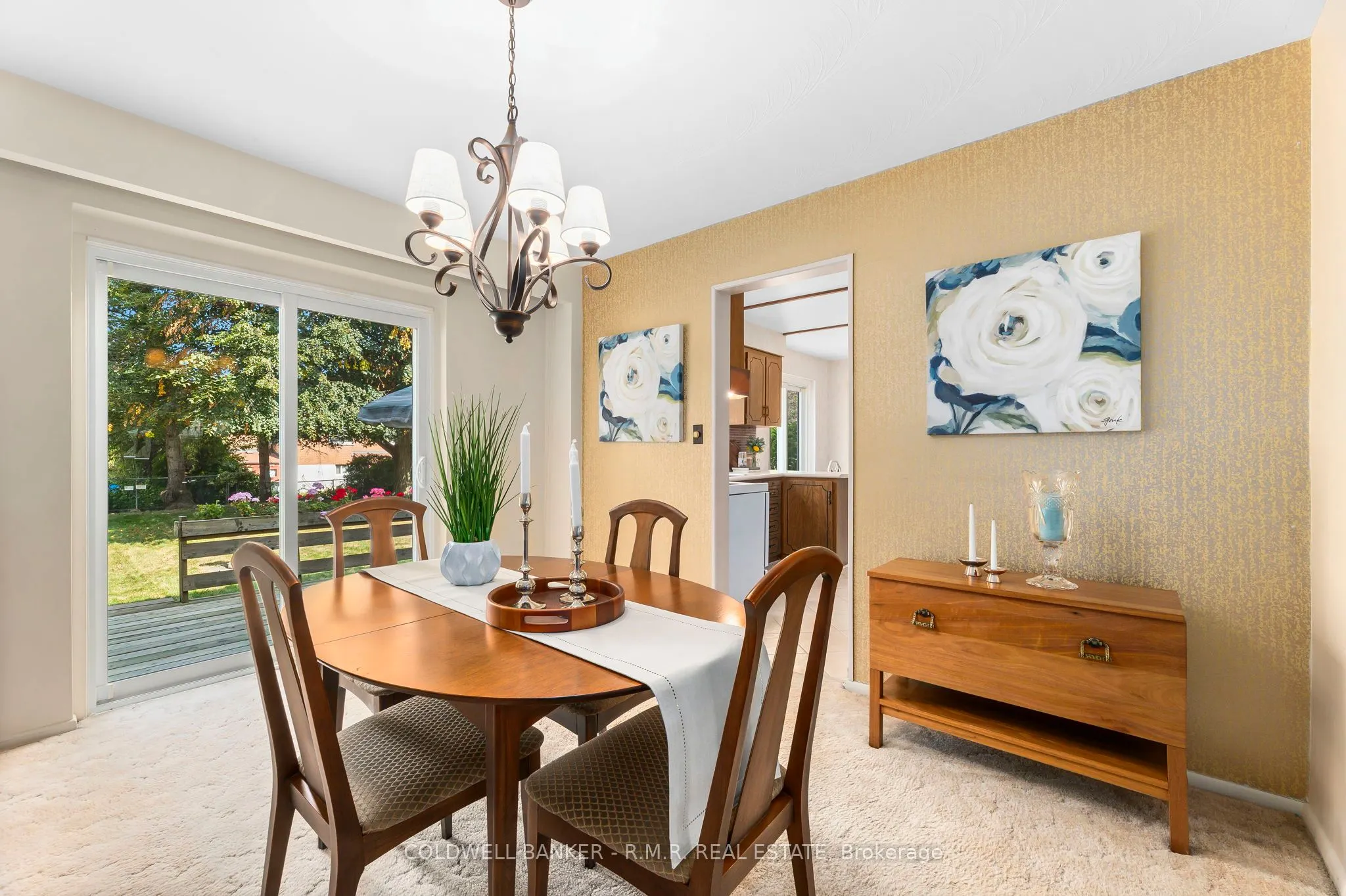 6 Carwin Crescent