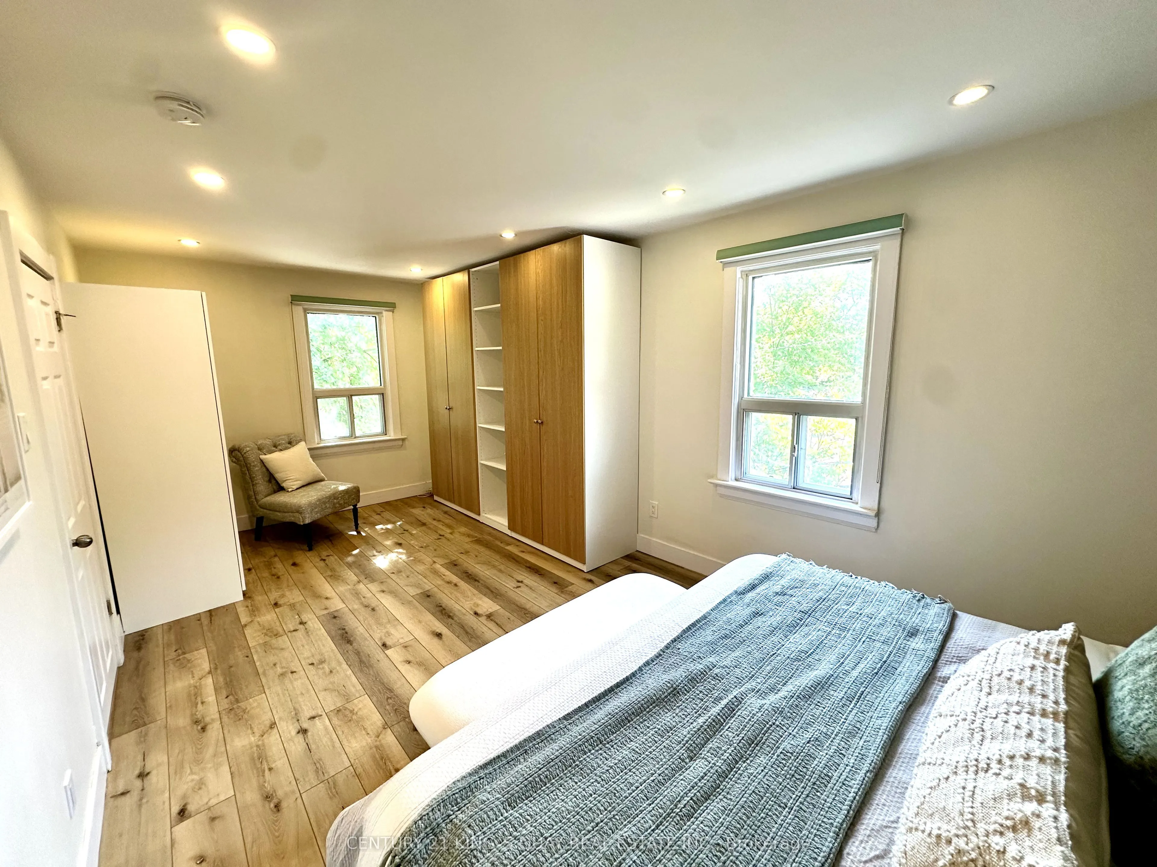 24 Woodmount Avenue