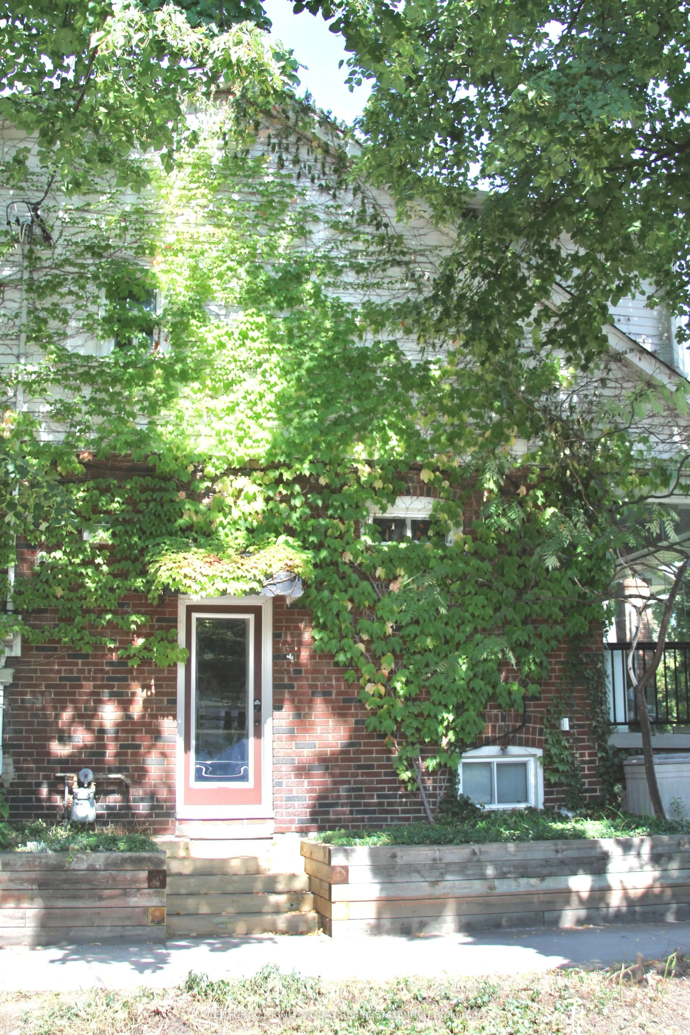 24 Woodmount Avenue