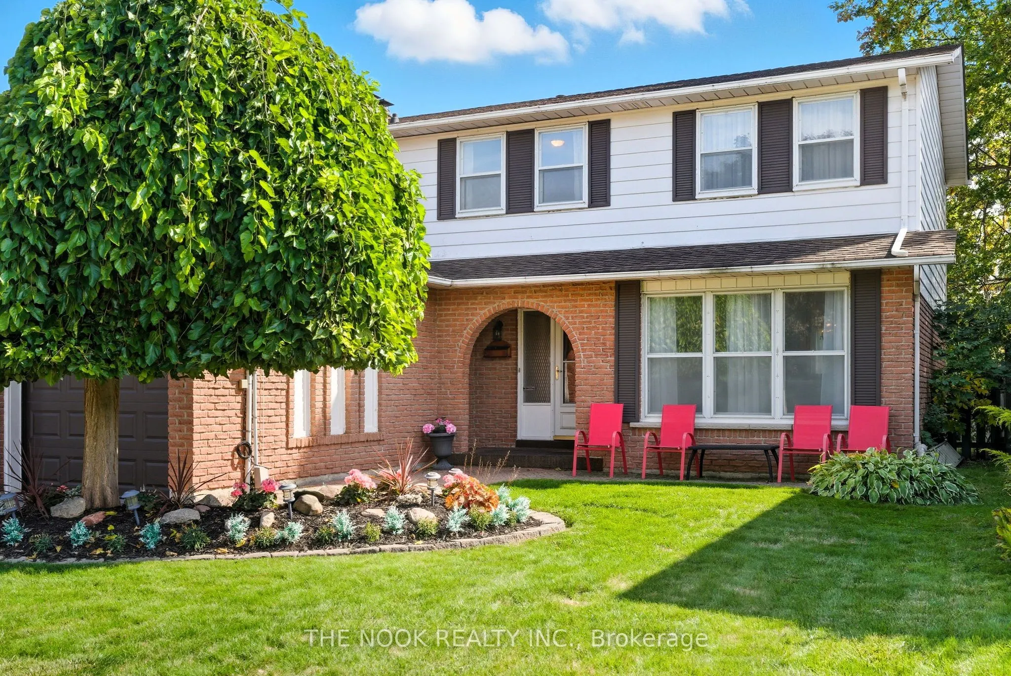 52 Rosalynne Avenue