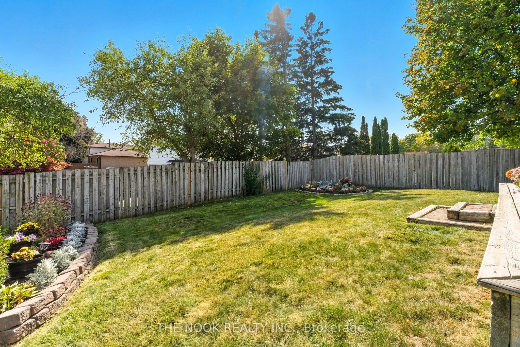 52 Rosalynne Avenue