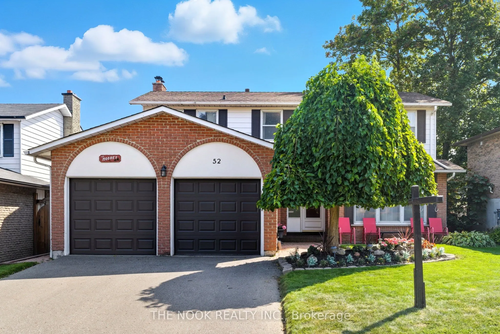 52 Rosalynne Avenue