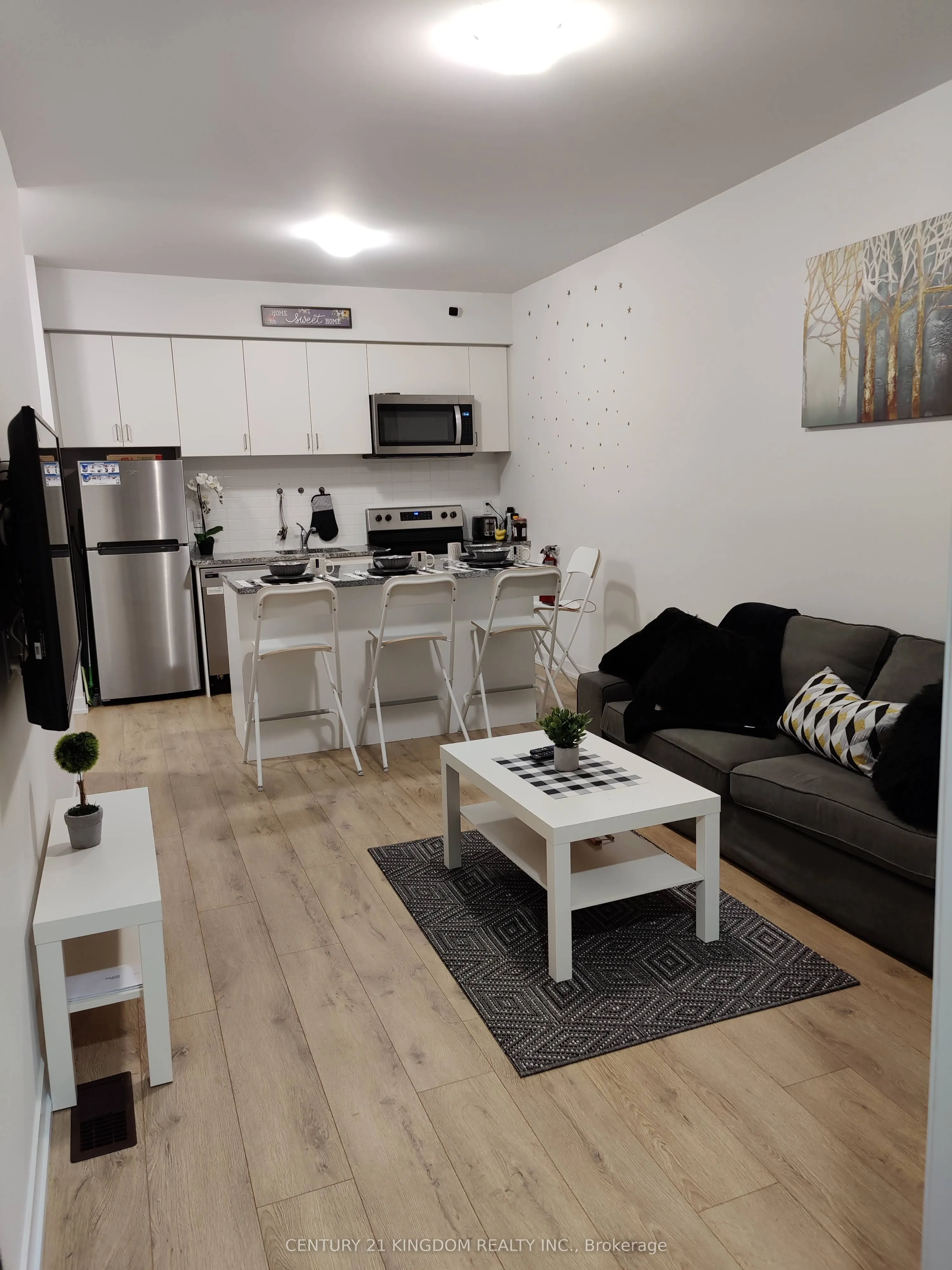 1740 Simcoe Street N, #37