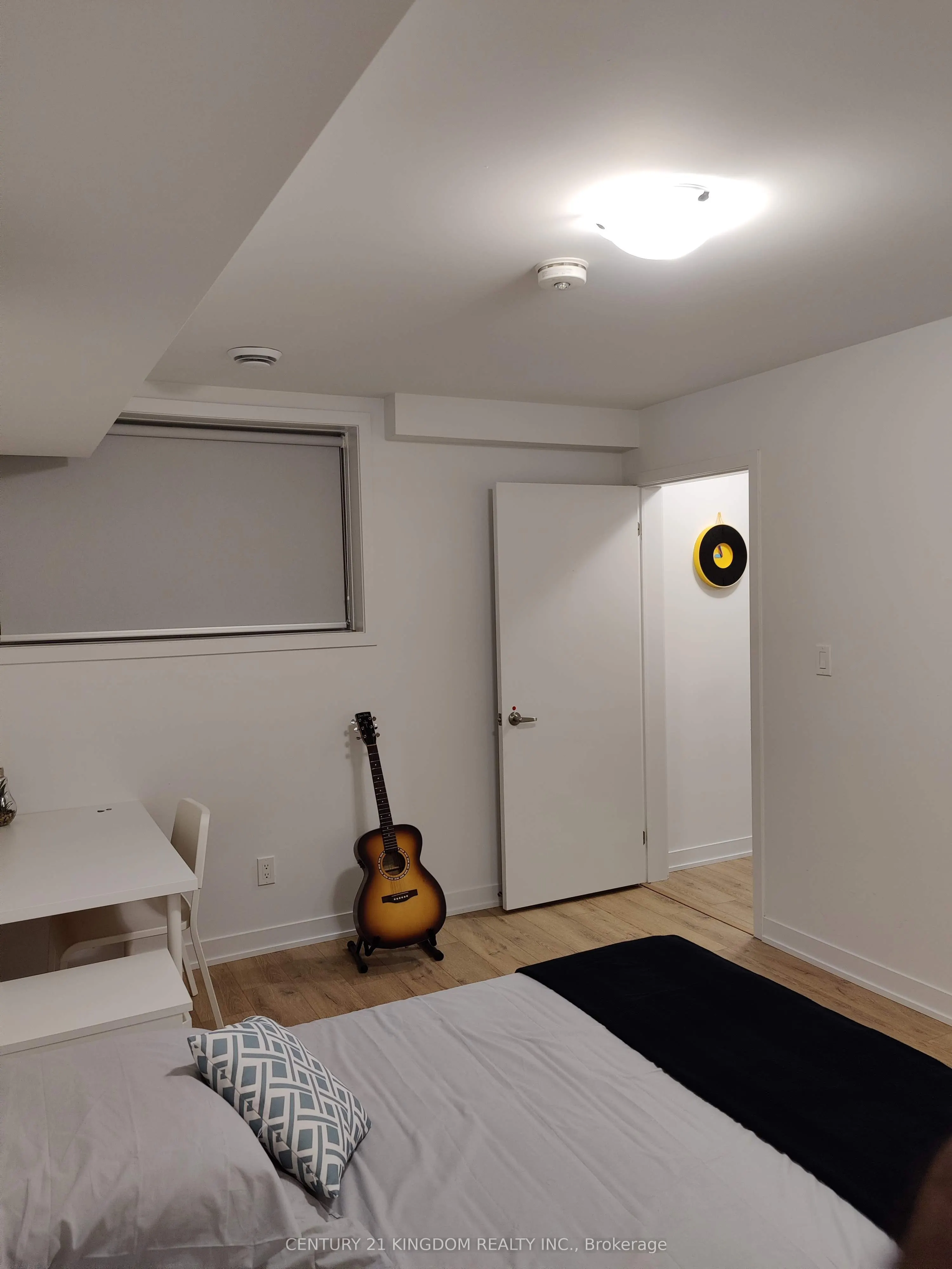 1740 Simcoe Street N, #37