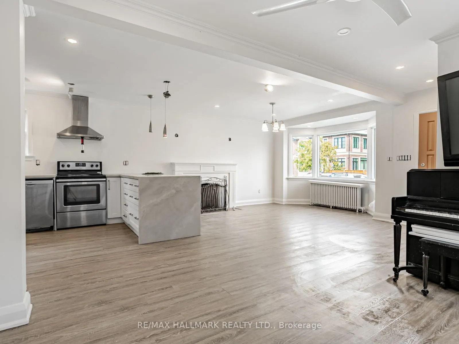 12 Ralston Avenue