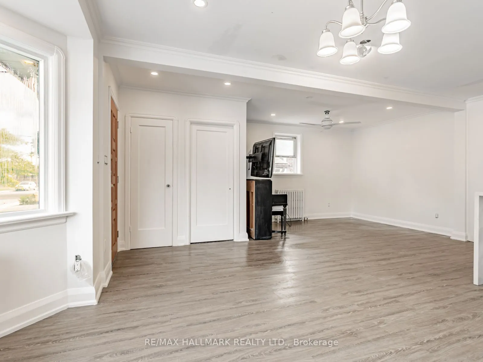 12 Ralston Avenue