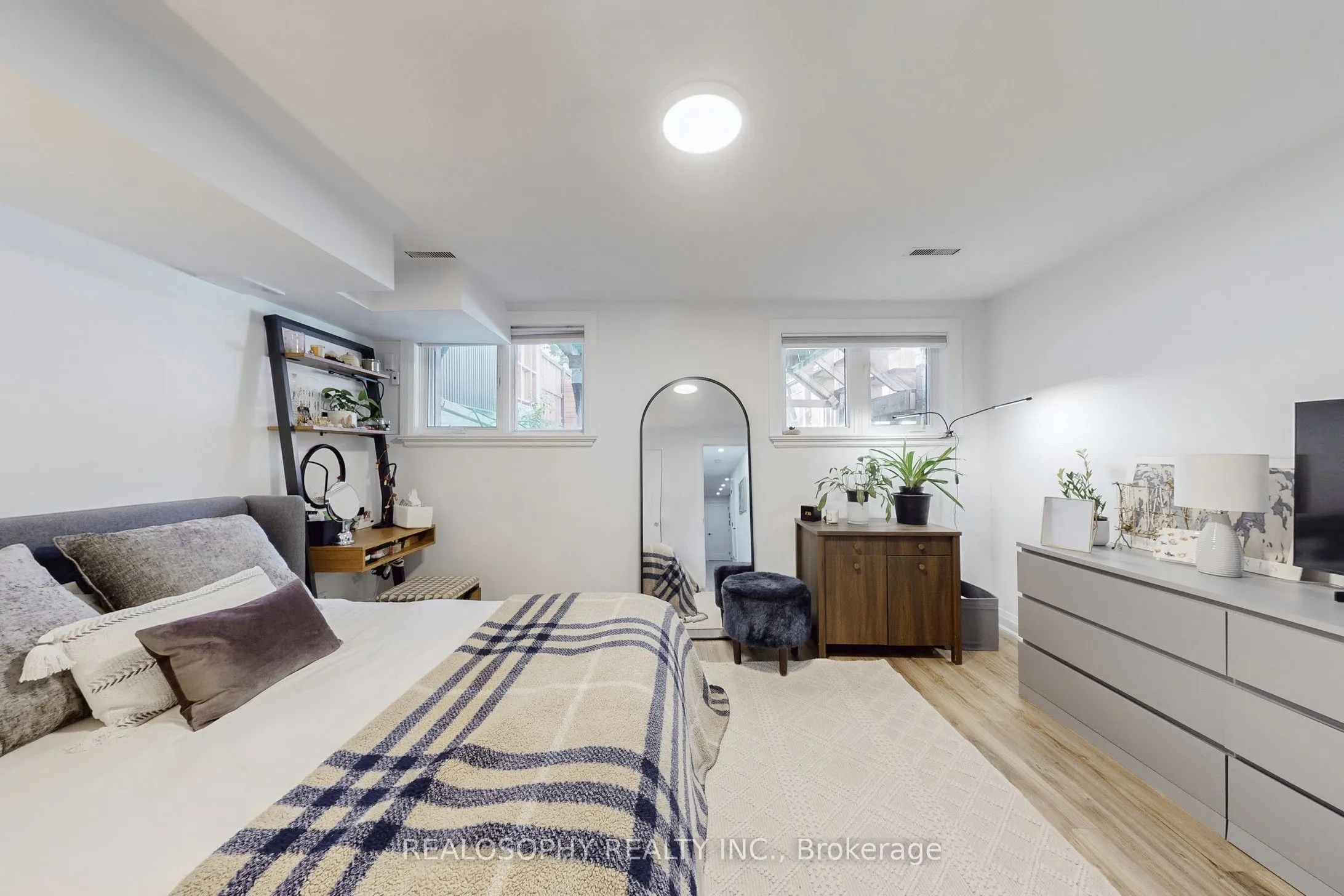 102 Morse Street, #Lower