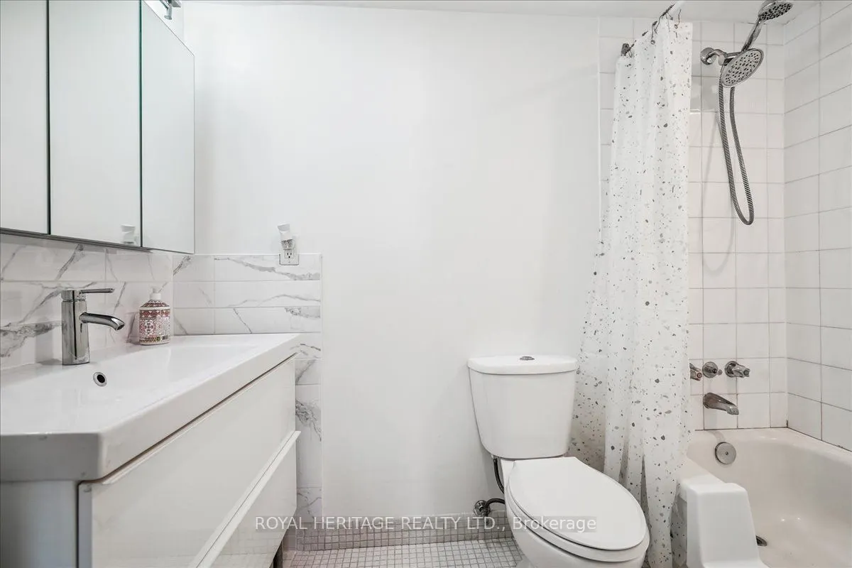 20 Dean Park Road, #1116