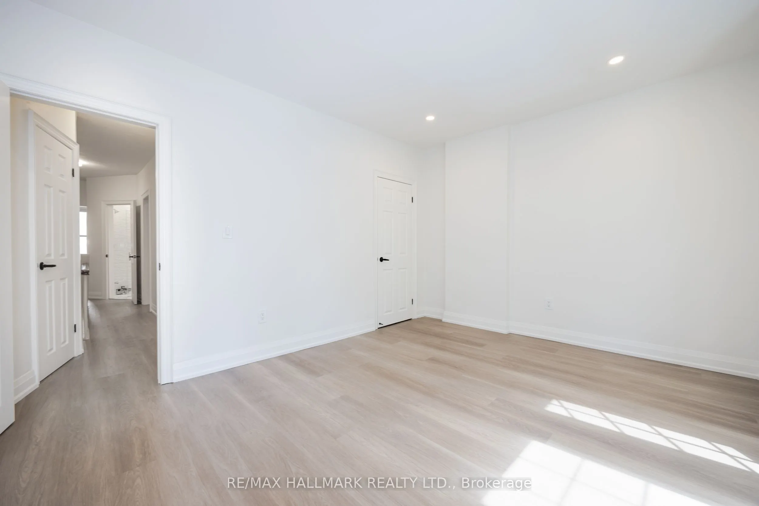 100 Dearbourne Avenue