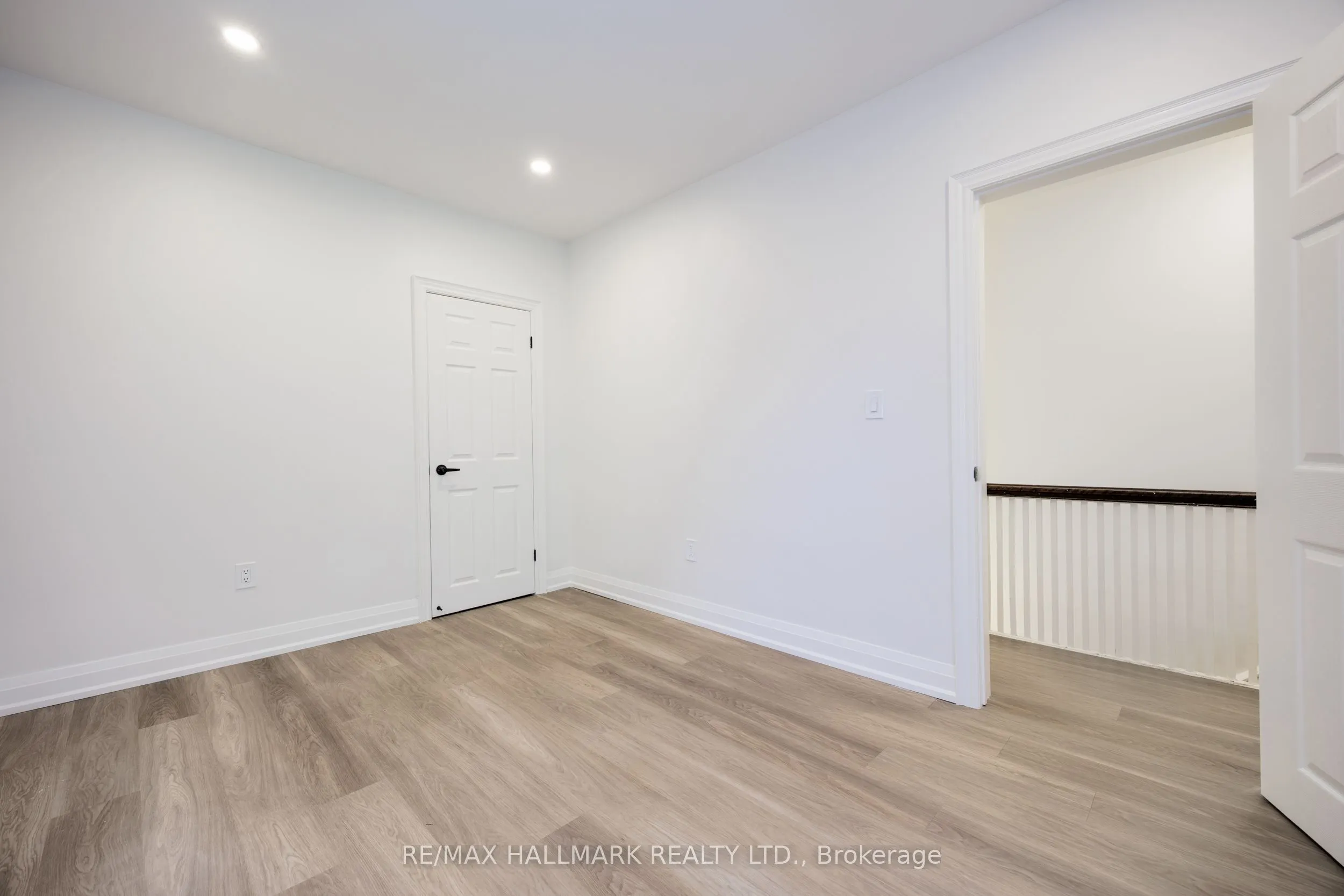 100 Dearbourne Avenue