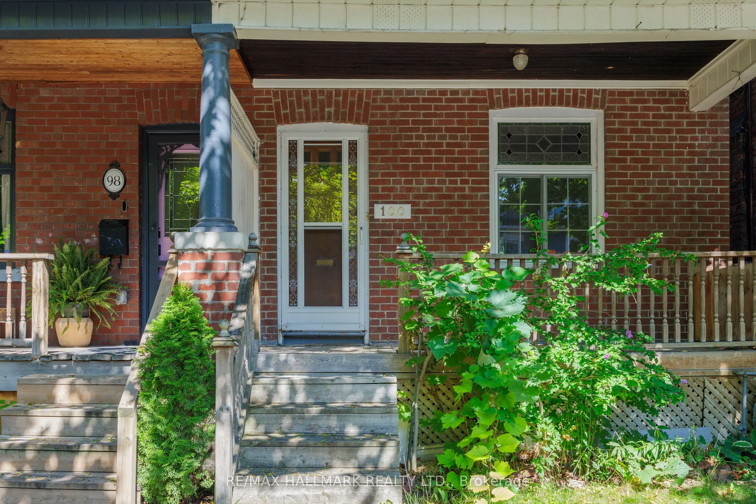 100 Dearbourne Avenue