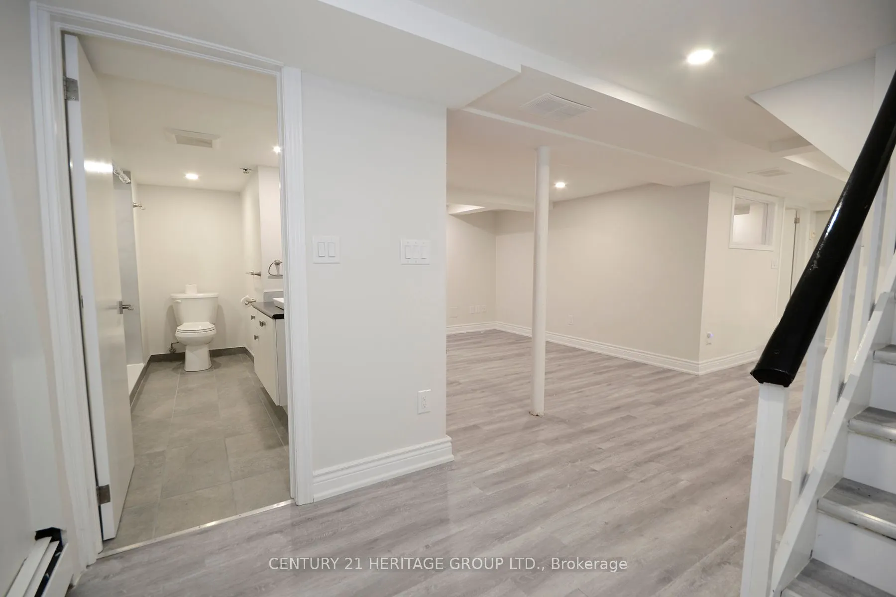 287 Cedarvale Avenue, #Lower