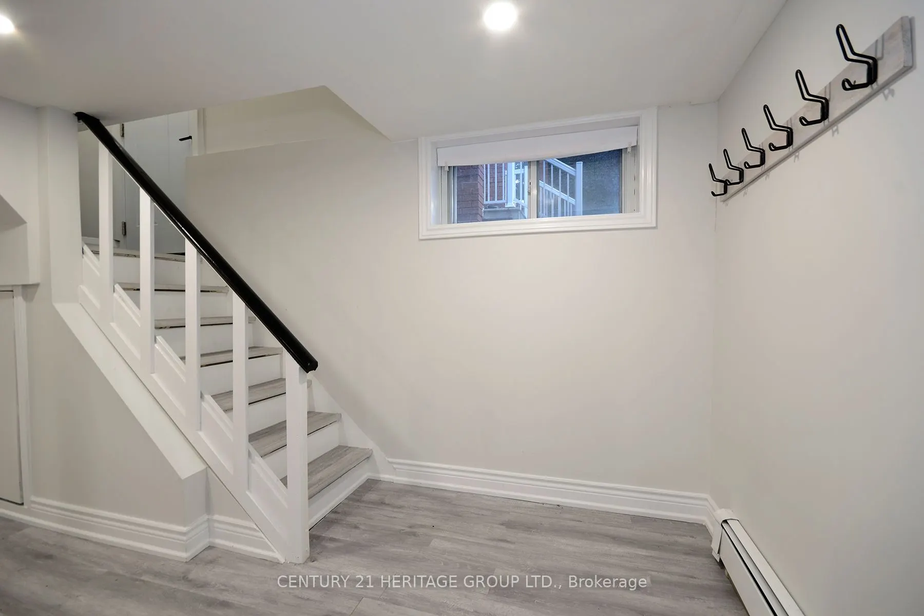 287 Cedarvale Avenue, #Lower