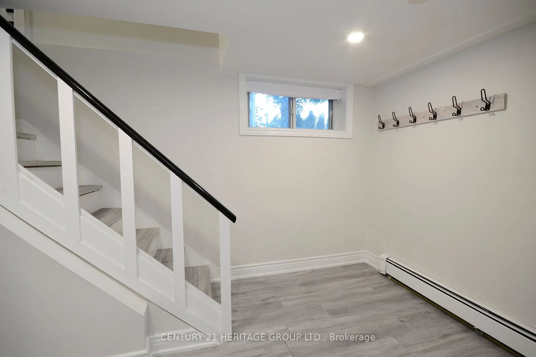 287 Cedarvale Avenue, #Lower